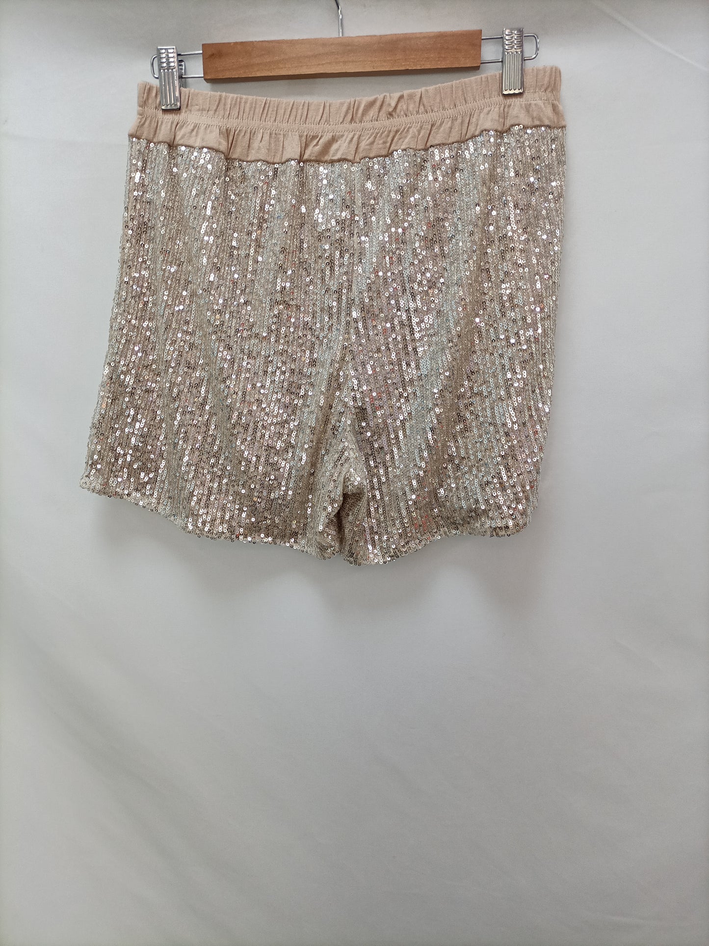 STREET LEVEL. Flowing sequin shorts Tu (m)