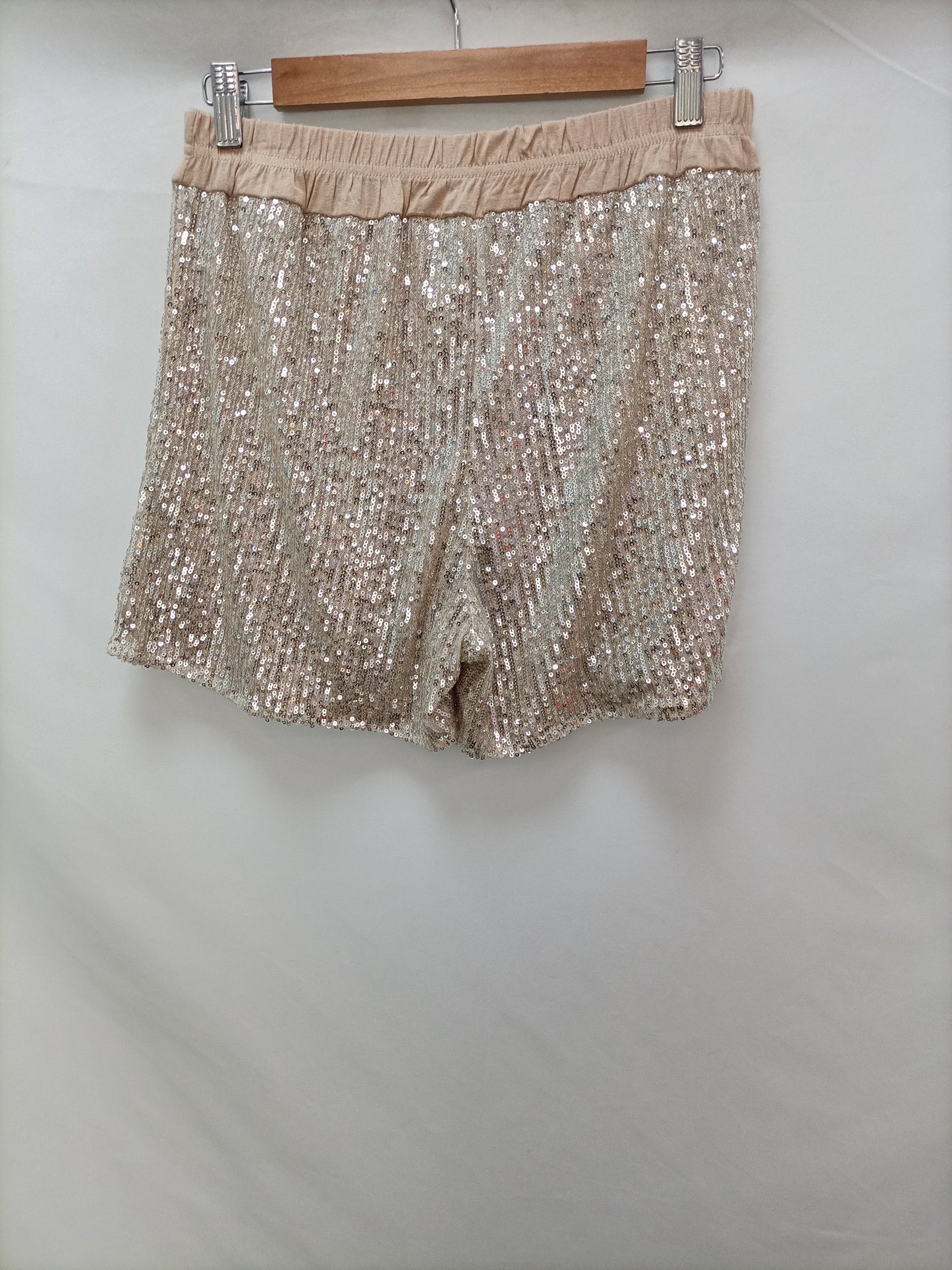 STREET LEVEL. Flowing sequin shorts Tu (m)