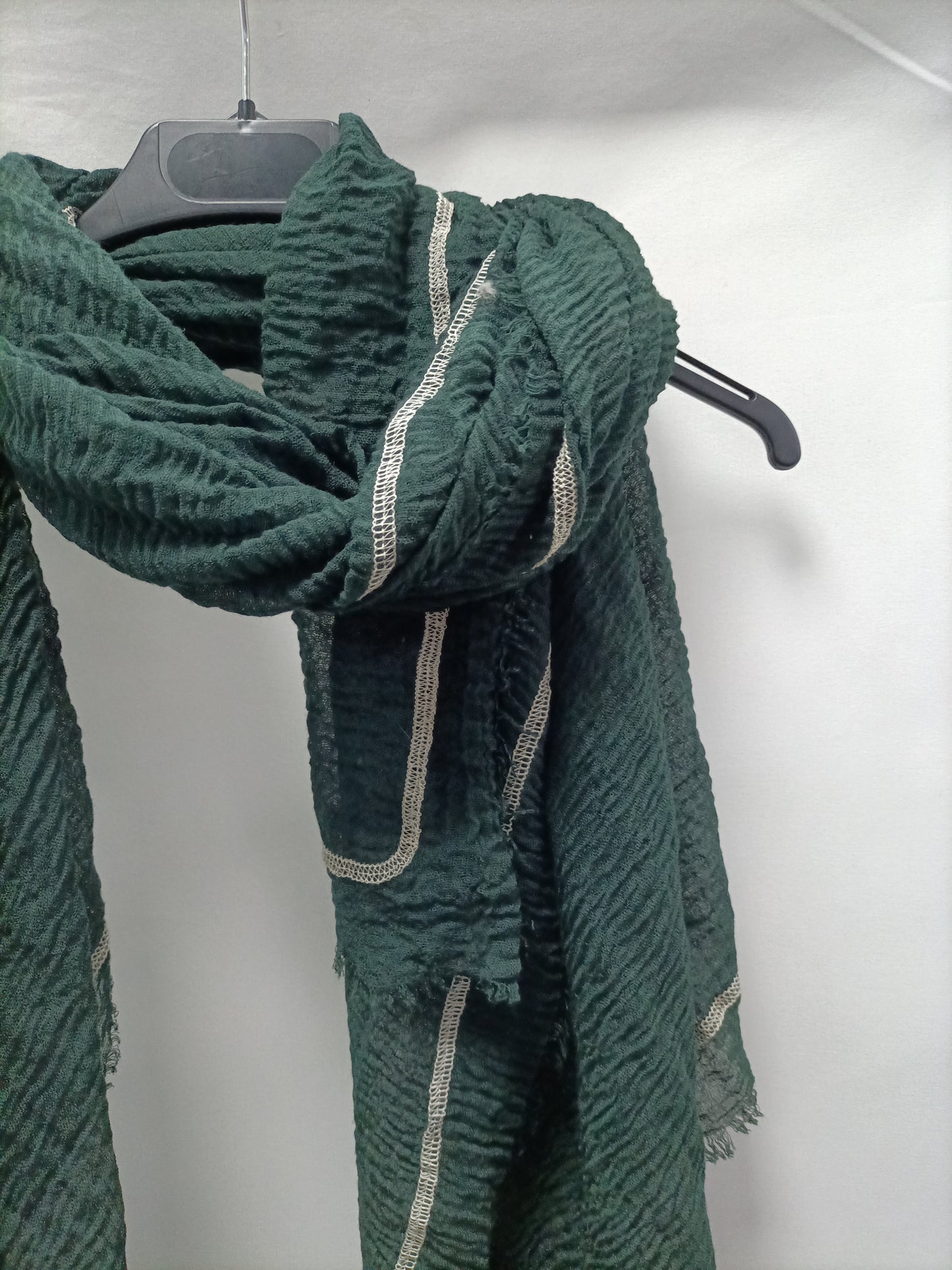 STREET LEVEL. Flowing green scarf