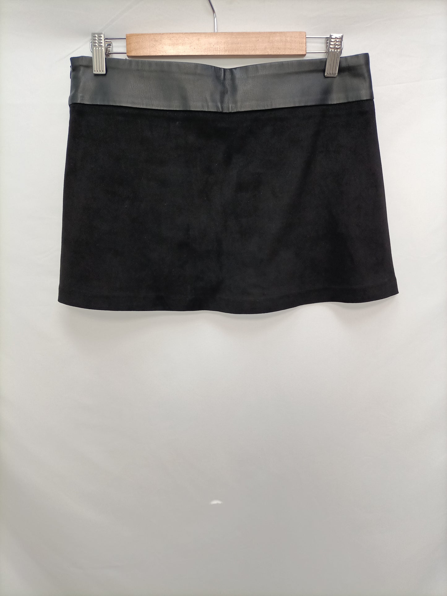 ZARA. Double textured mini skirt Tm