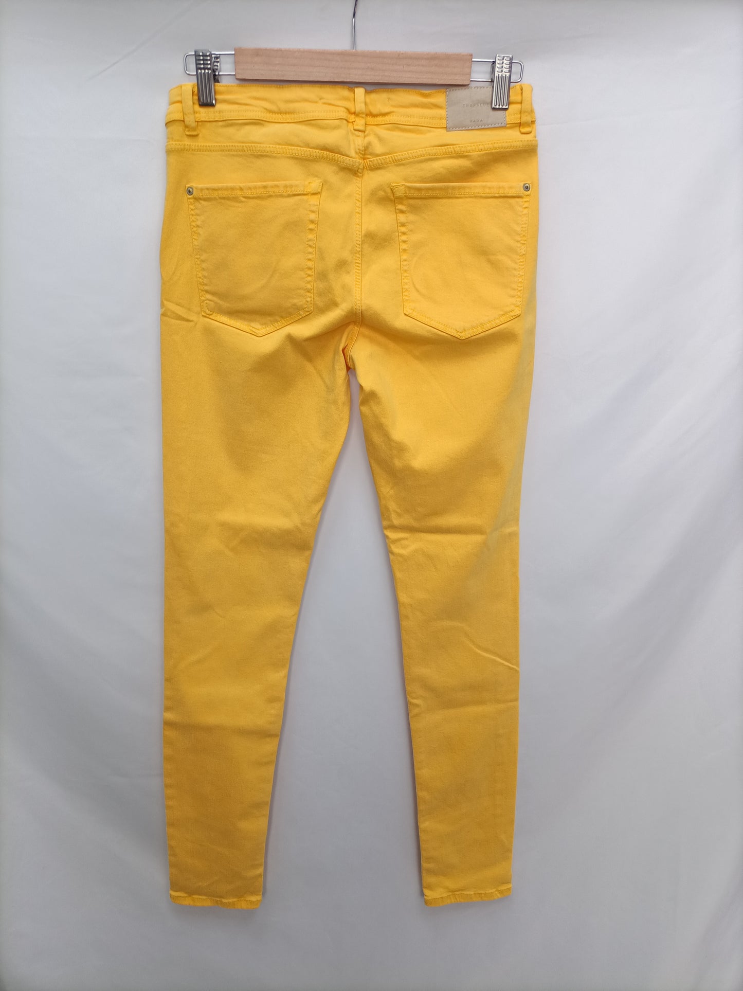 ZARA. Yellow skinny pants, size 40