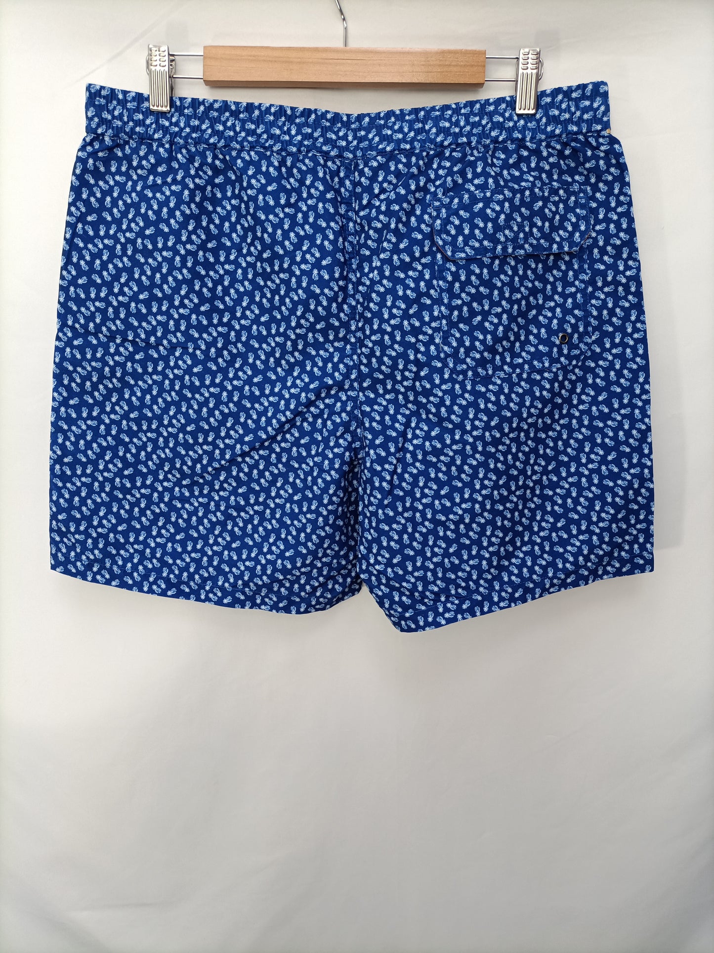 AMICHI. Bañador azul piñas