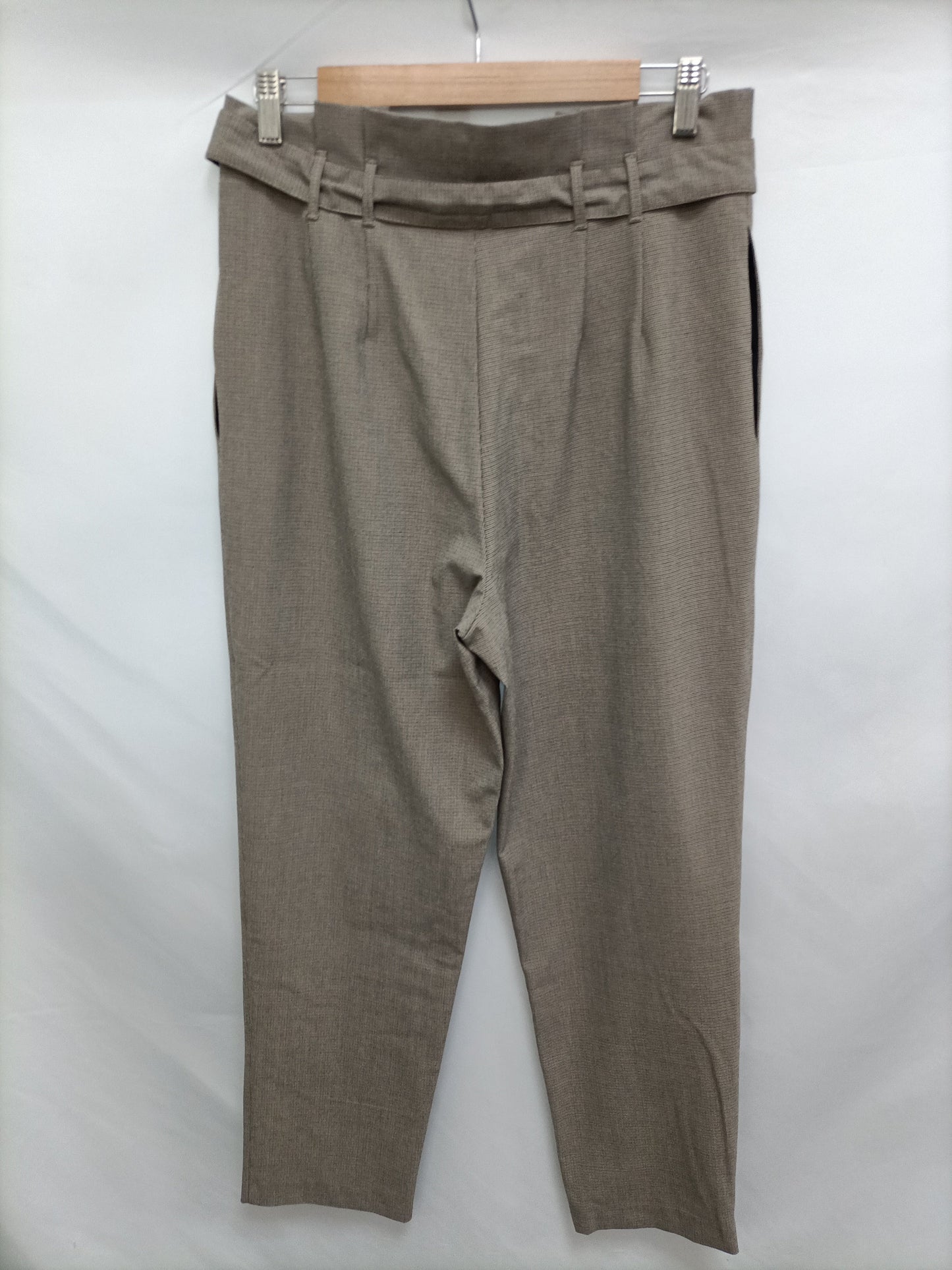 Paula.ZARA. Pantalón fluido pata de gallo T.m