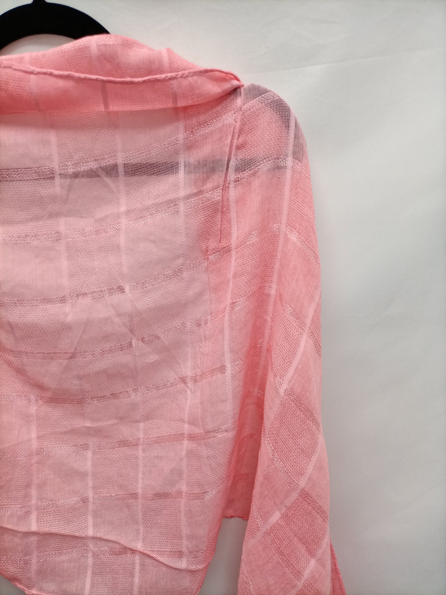 OTRAS. Fular de cuadro rosas