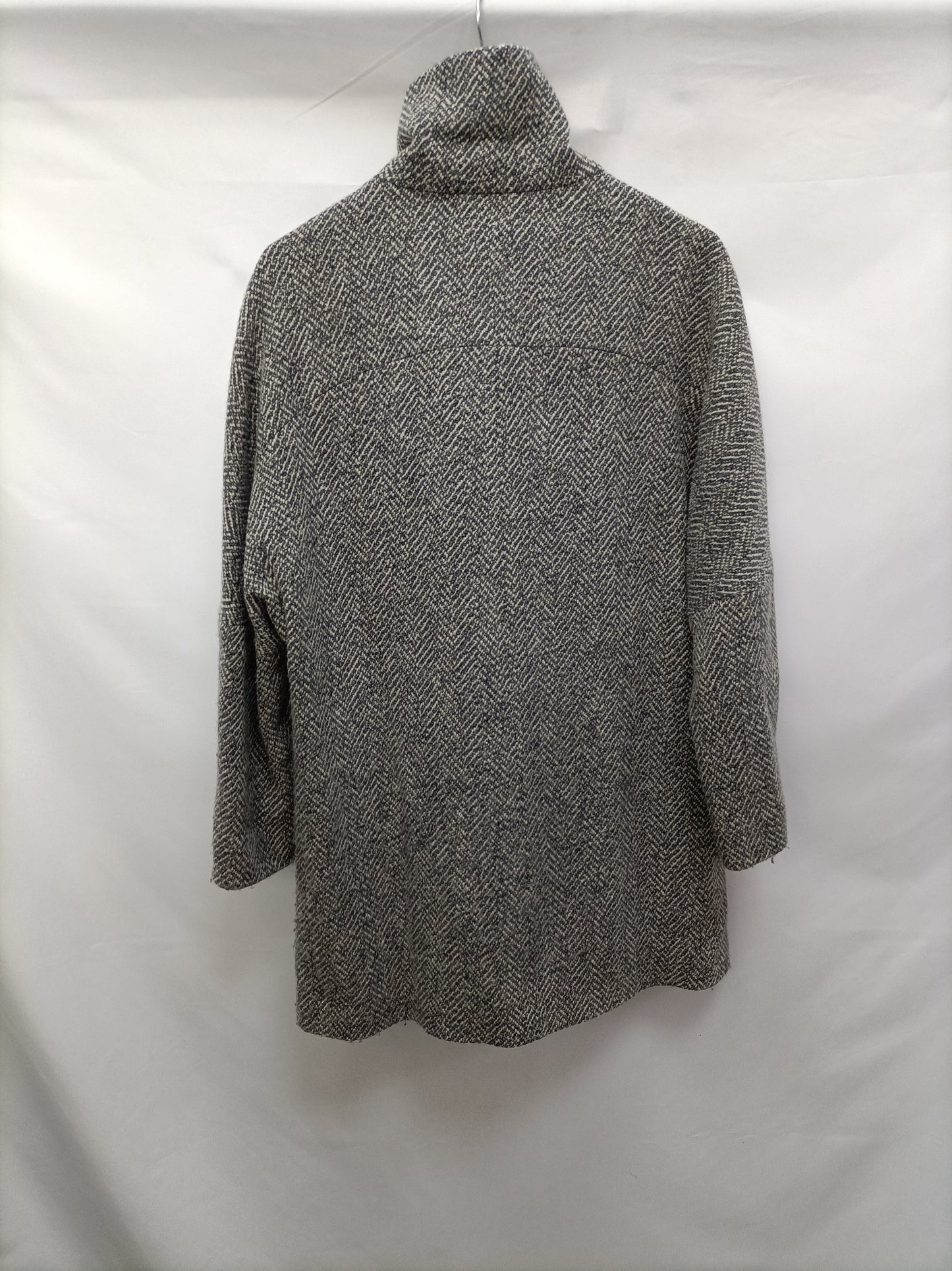 MASSIMO DUTTI. Abrigo jaspeado grisT.s