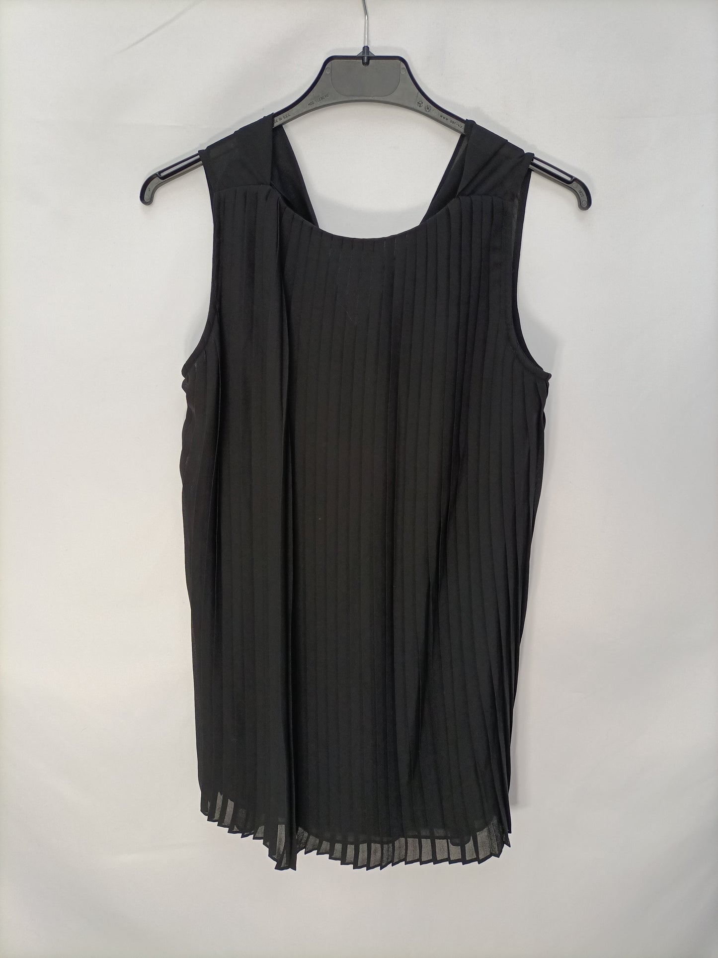 MASSIMO DUTTI. Black TS blouse