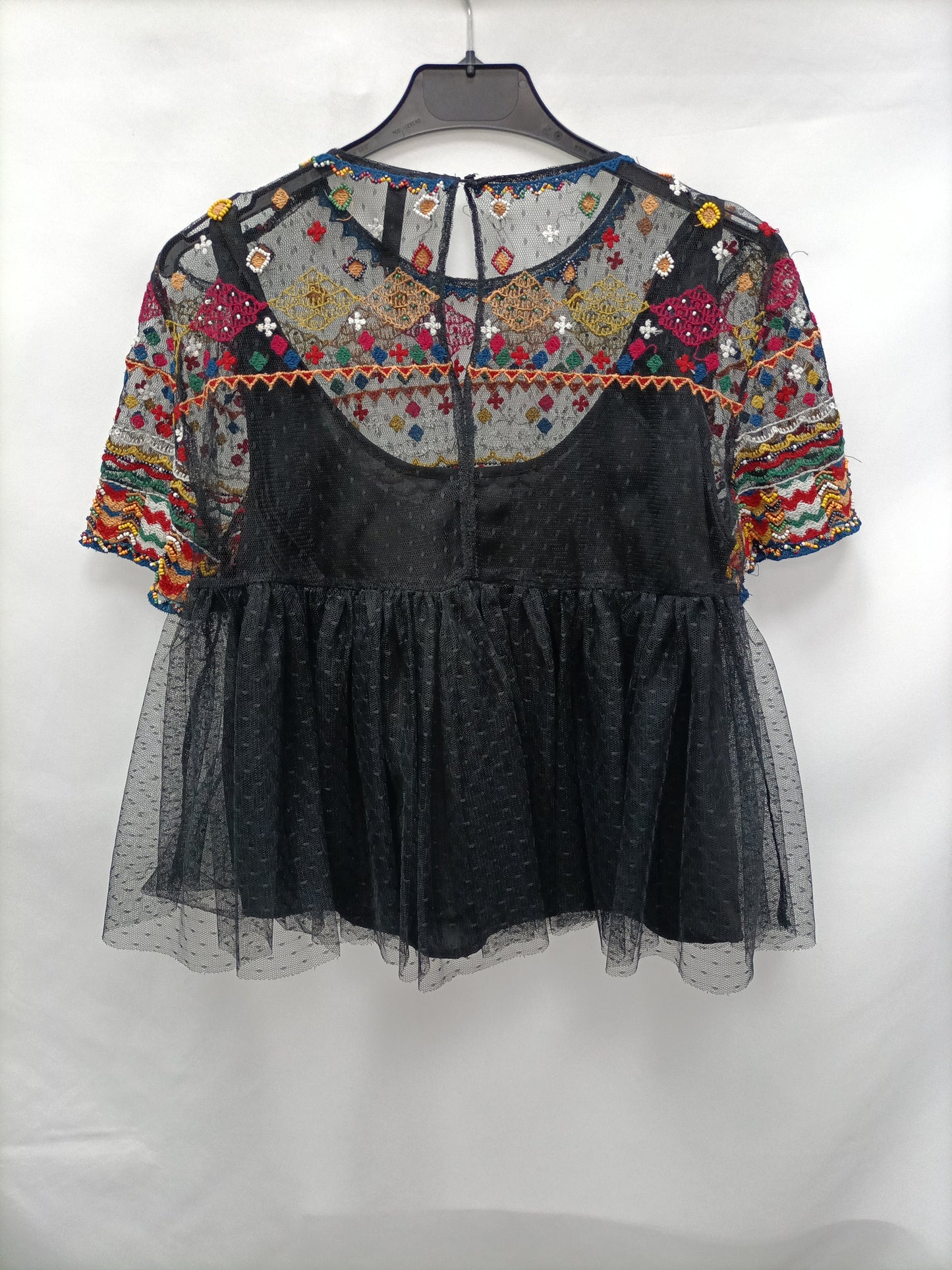 ZARA. Top tull bordado T.xs