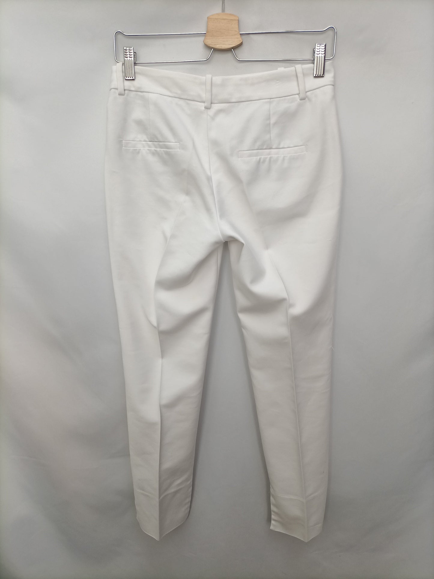 ZARA. White chino trousers, size 34
