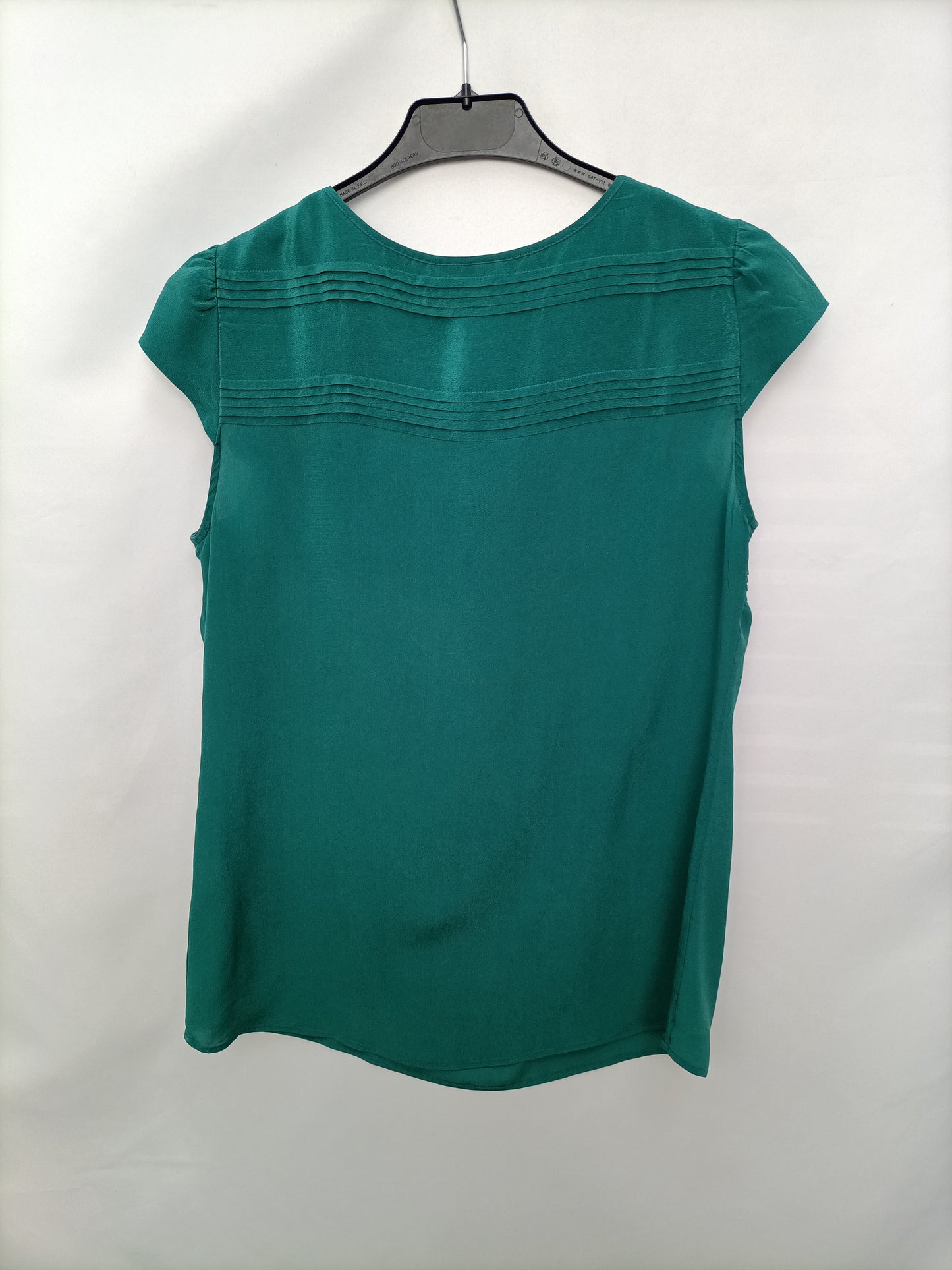 MASSIMO DUTTI. Blusa verde lazada T.36