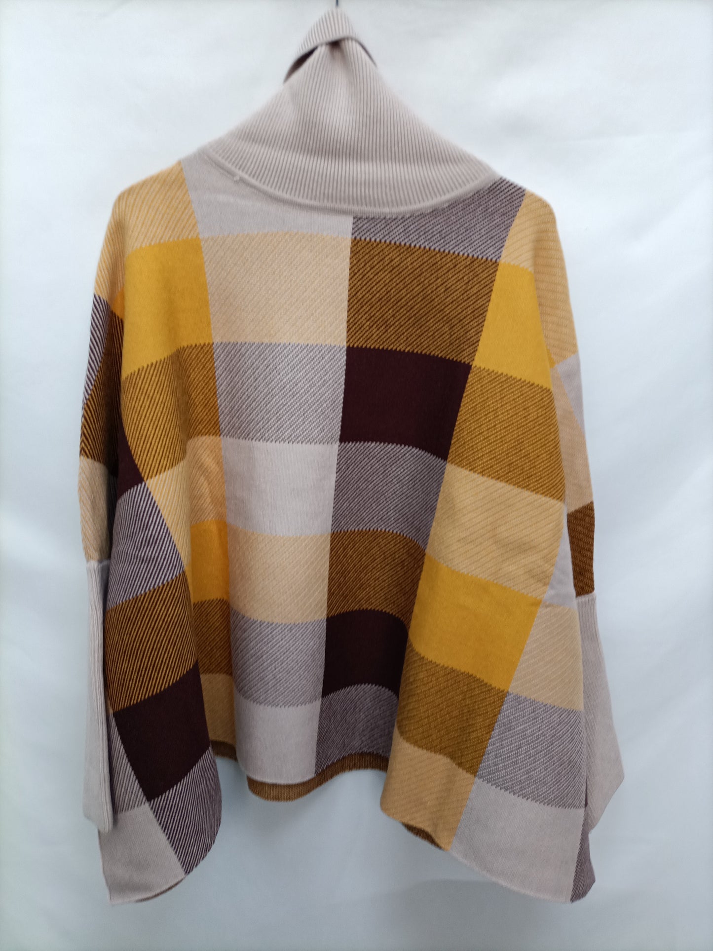 CHICWISH. Oversized TU checkered sweater (M)