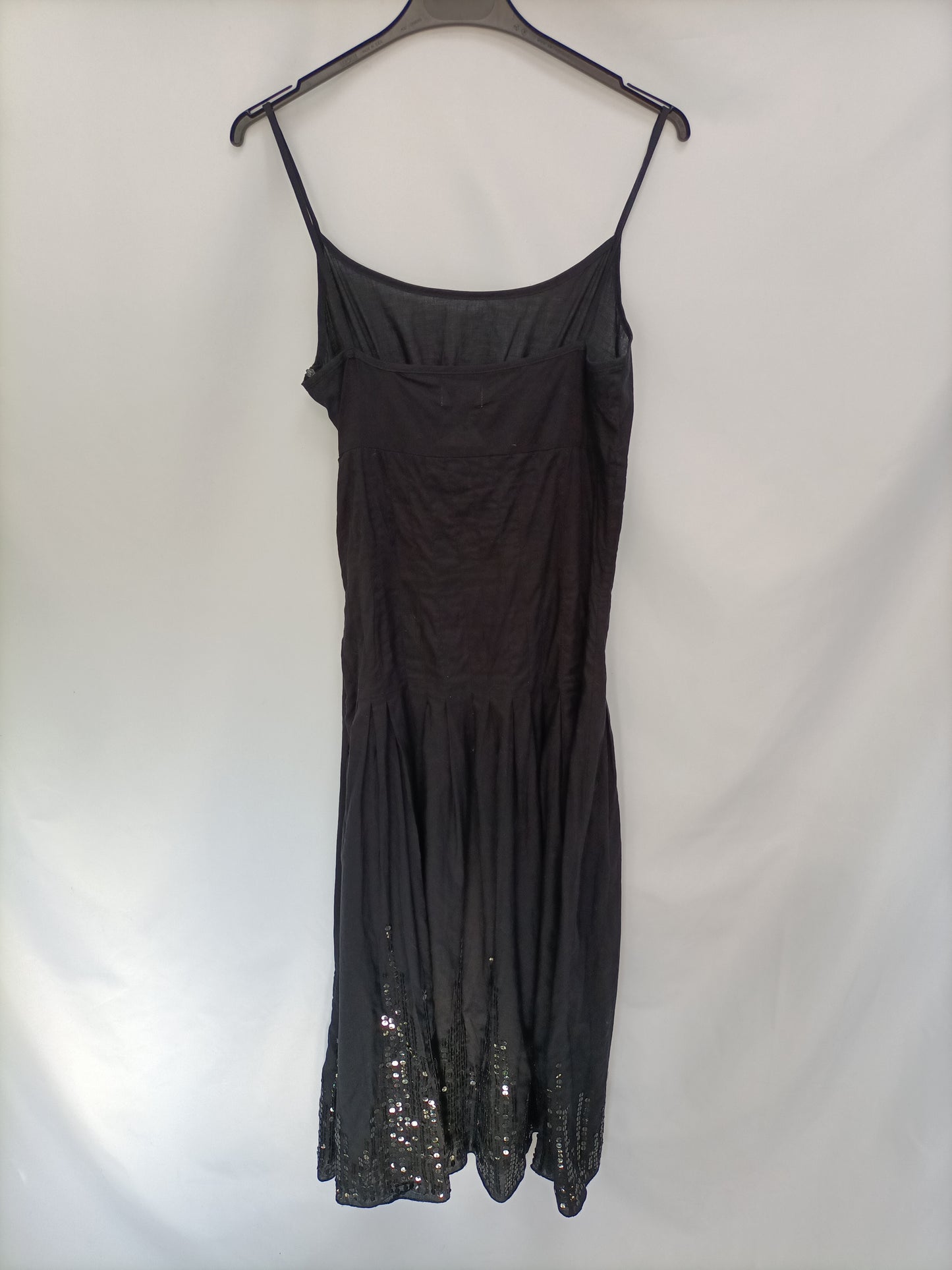 ADOLFO DOMÍNGUEZ. Vestido negro T.36