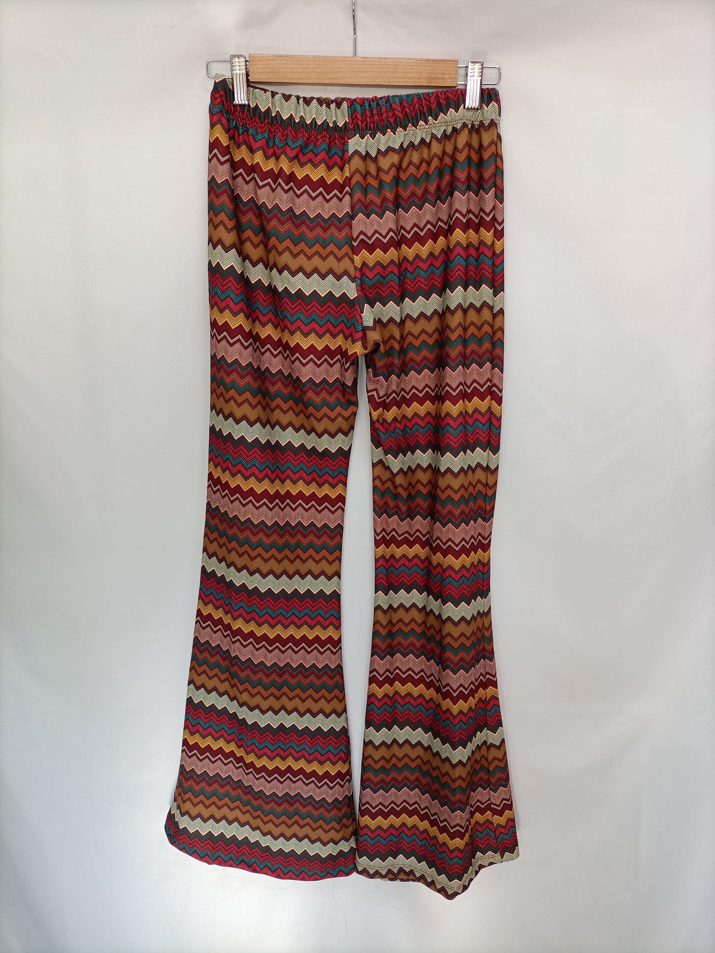 BLONDE CONCEPT. Pantalón campana rayas T.u(s)