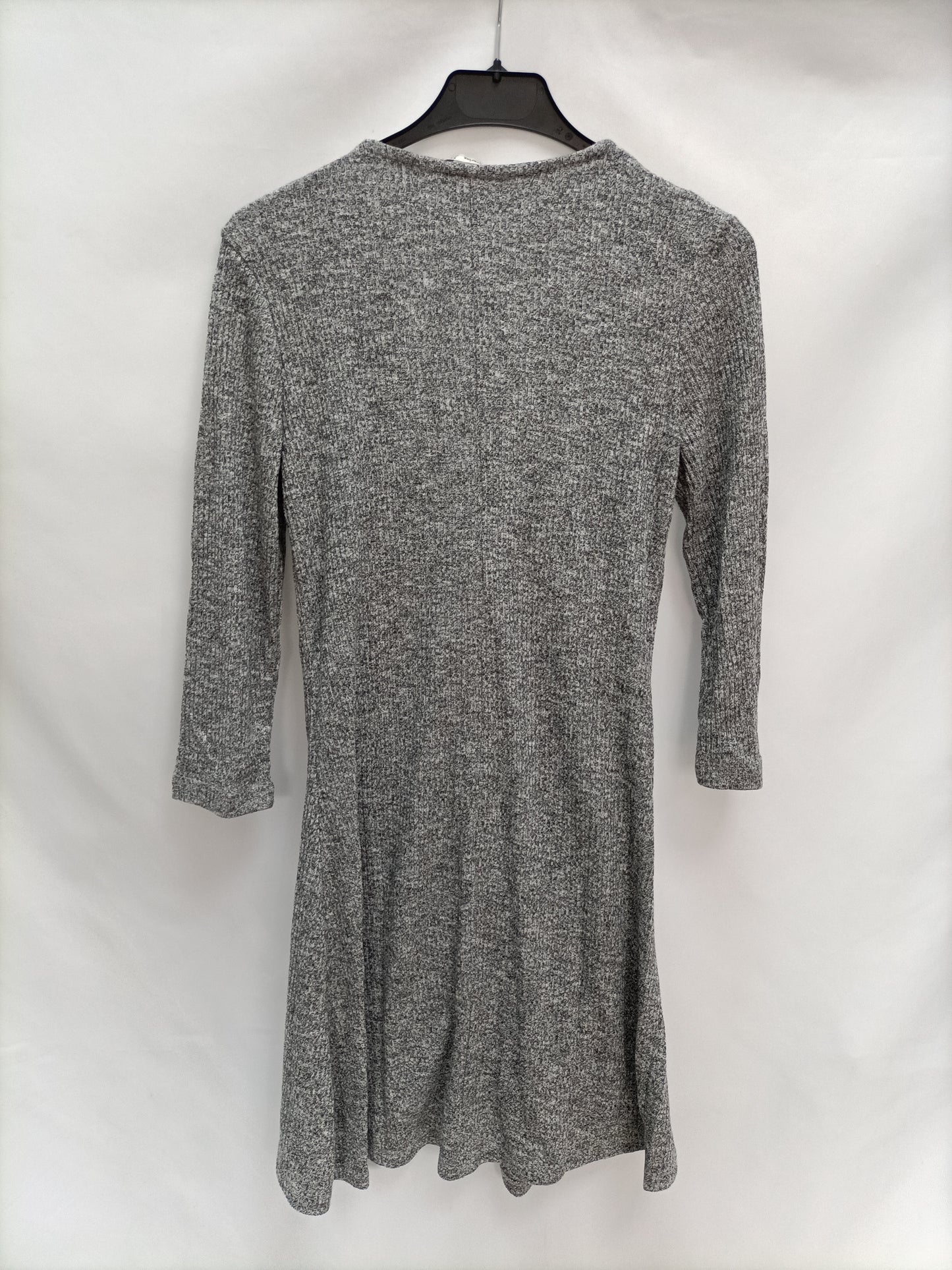 STRADIVARIUS. Vestido gris jaspeado T.L