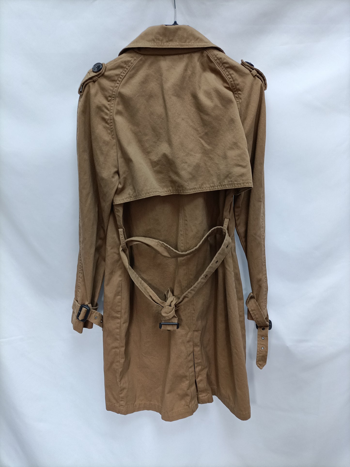 STRADIVARIUS. Gabardina camel T.s