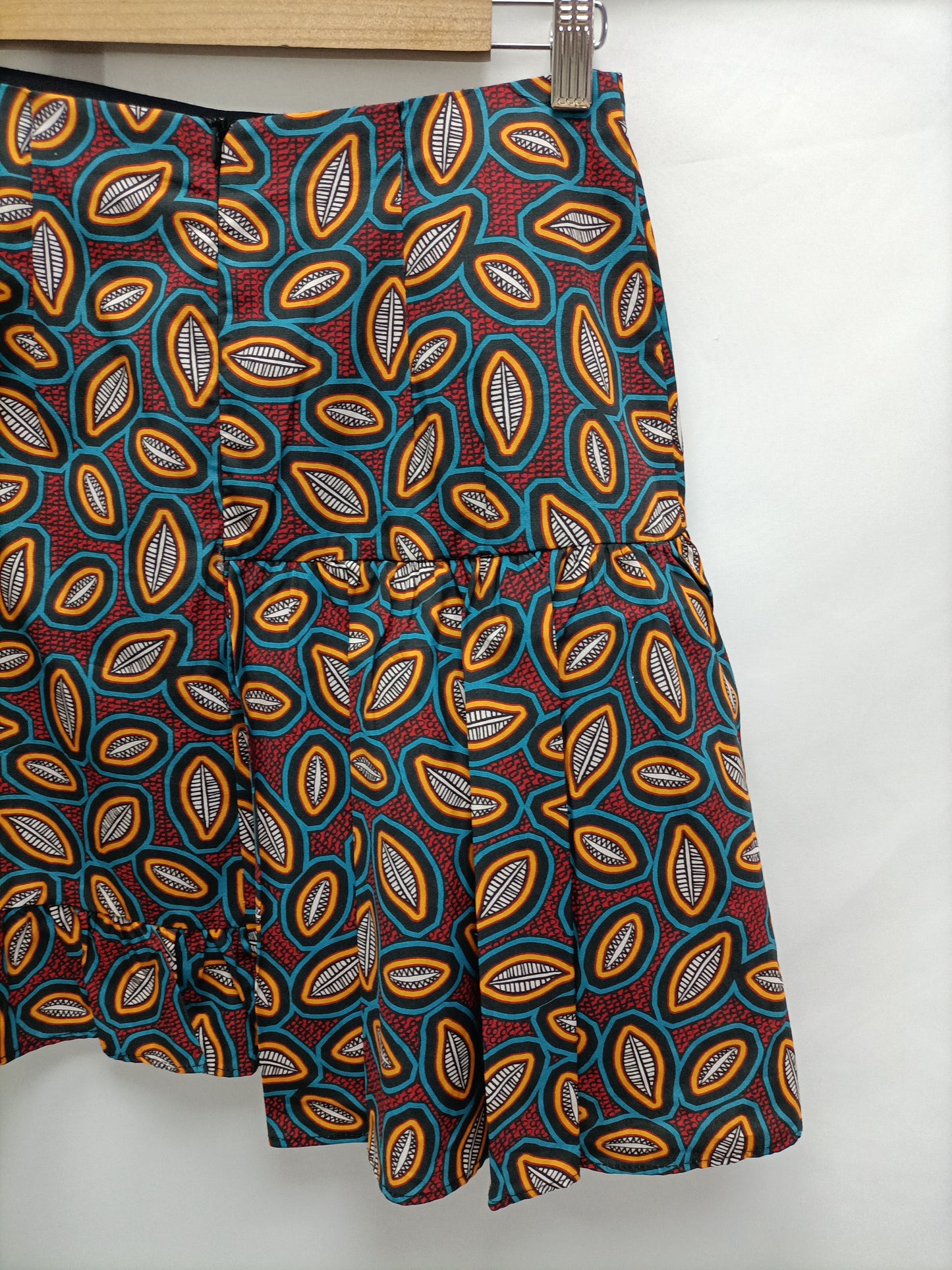 SFERA. Falda corta africana T.s