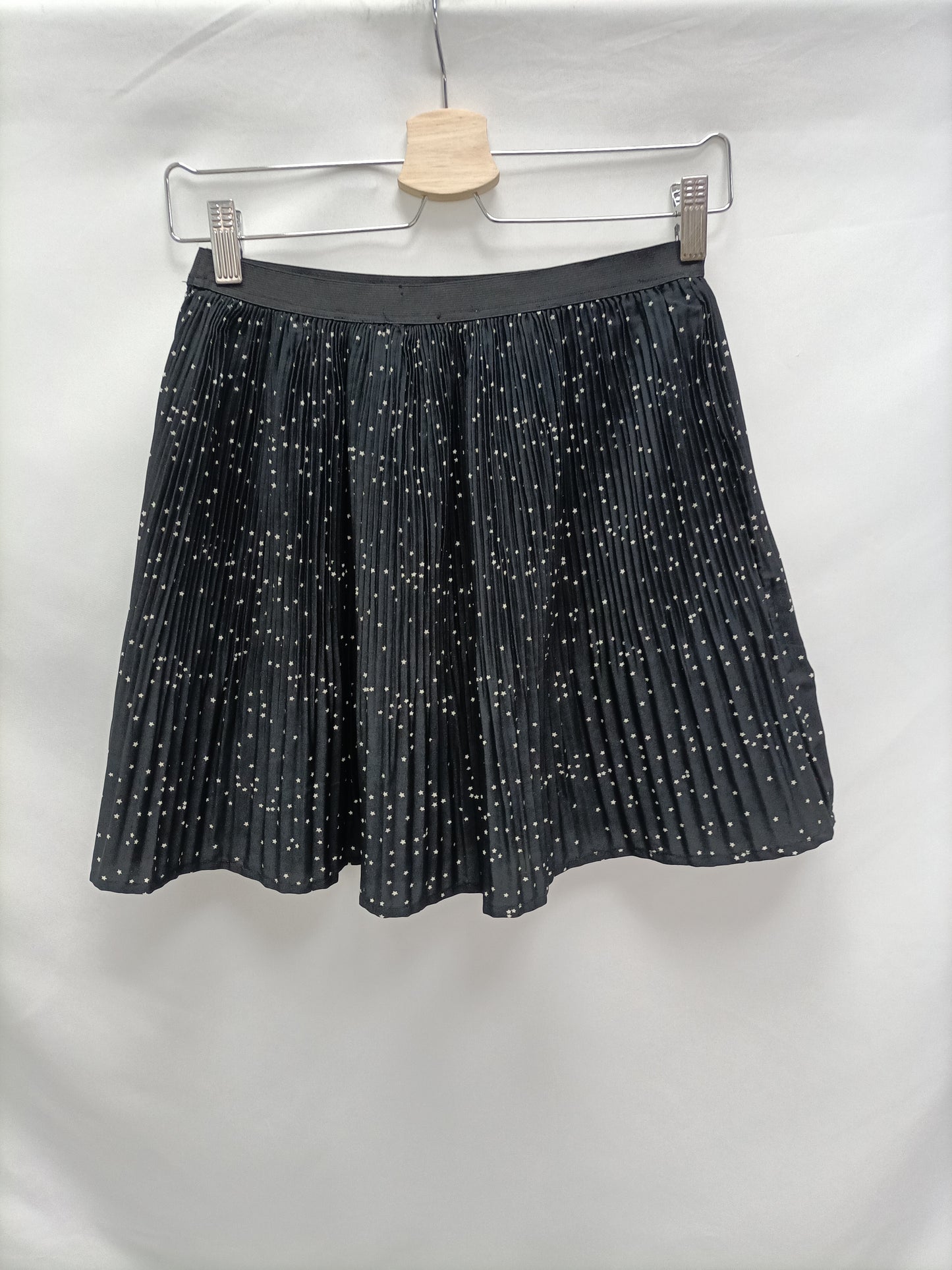 LEFTIES. Falda negra plisada T.38