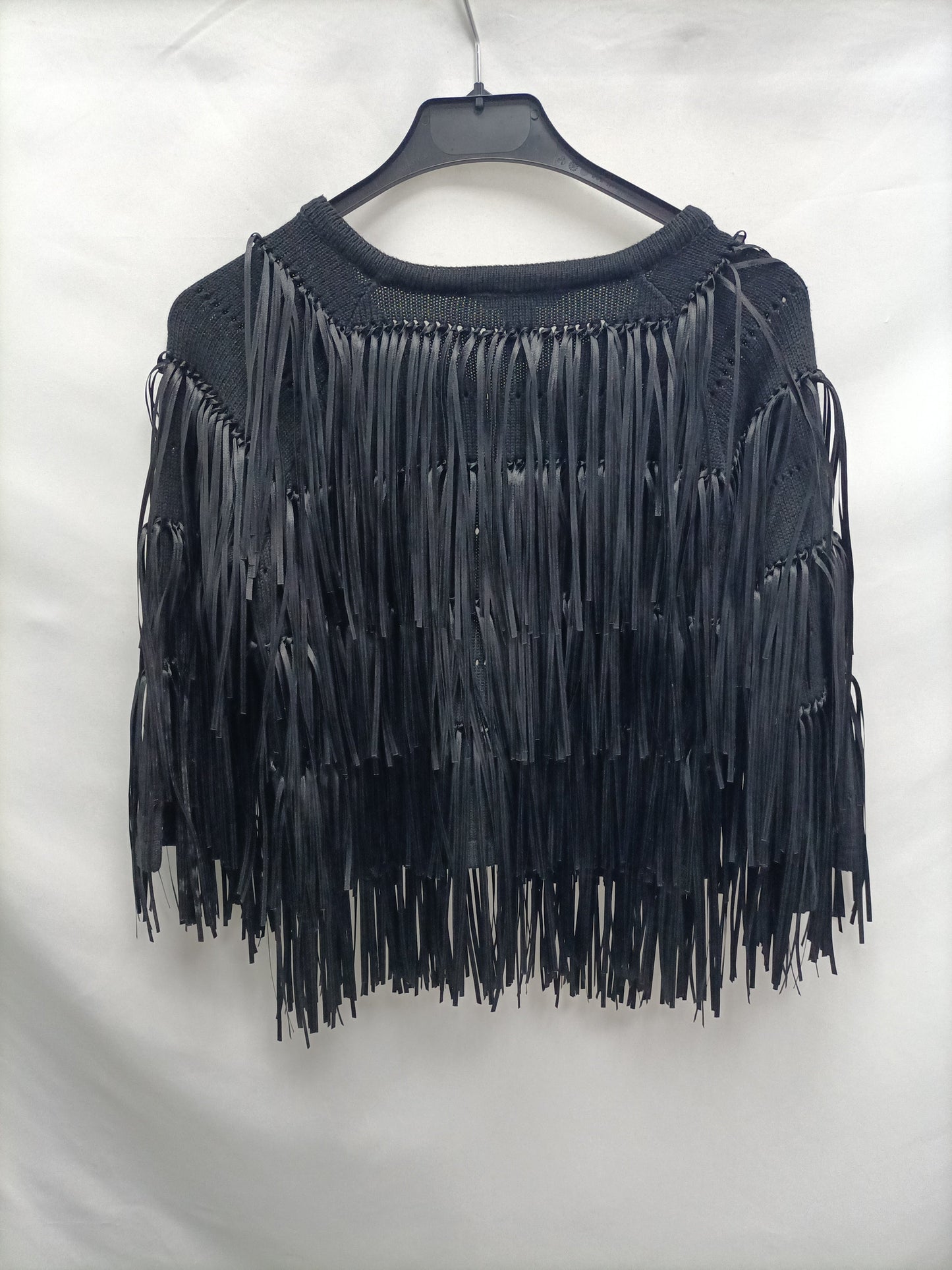 H&M. Chaqueta punto flecos T.xs