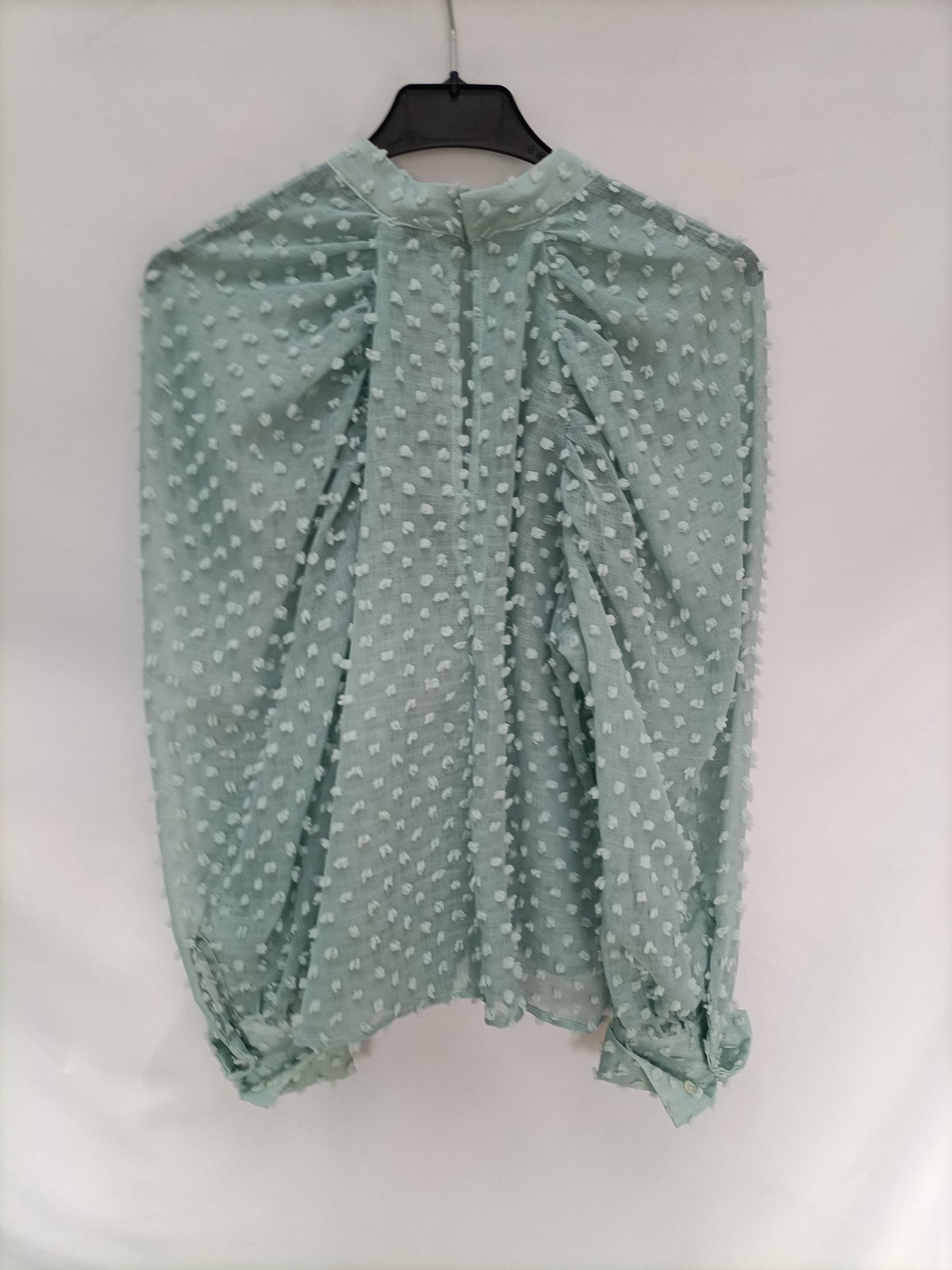 ZARA. Blusa plumeti verde agua T. Xs