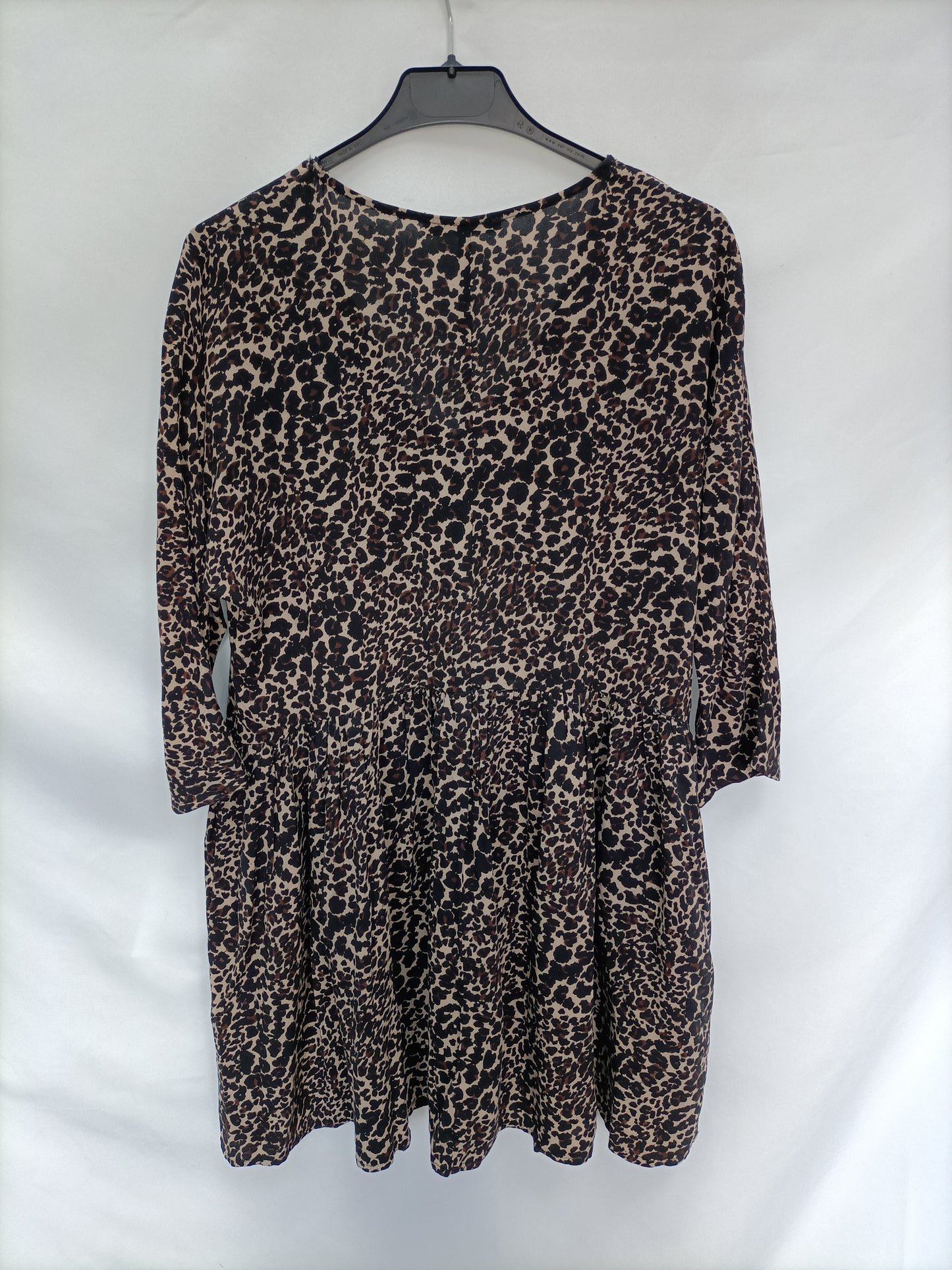 PULL&BEAR. Vestido corto animal print T.m