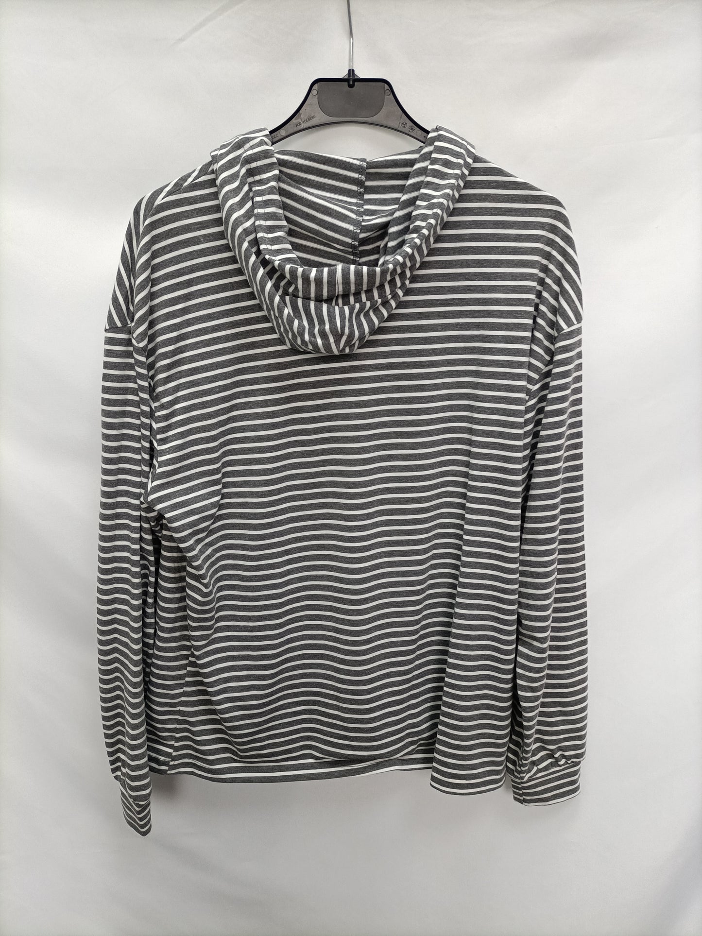 OTRAS. Sudadera gris y blanca rayas T.u(m)