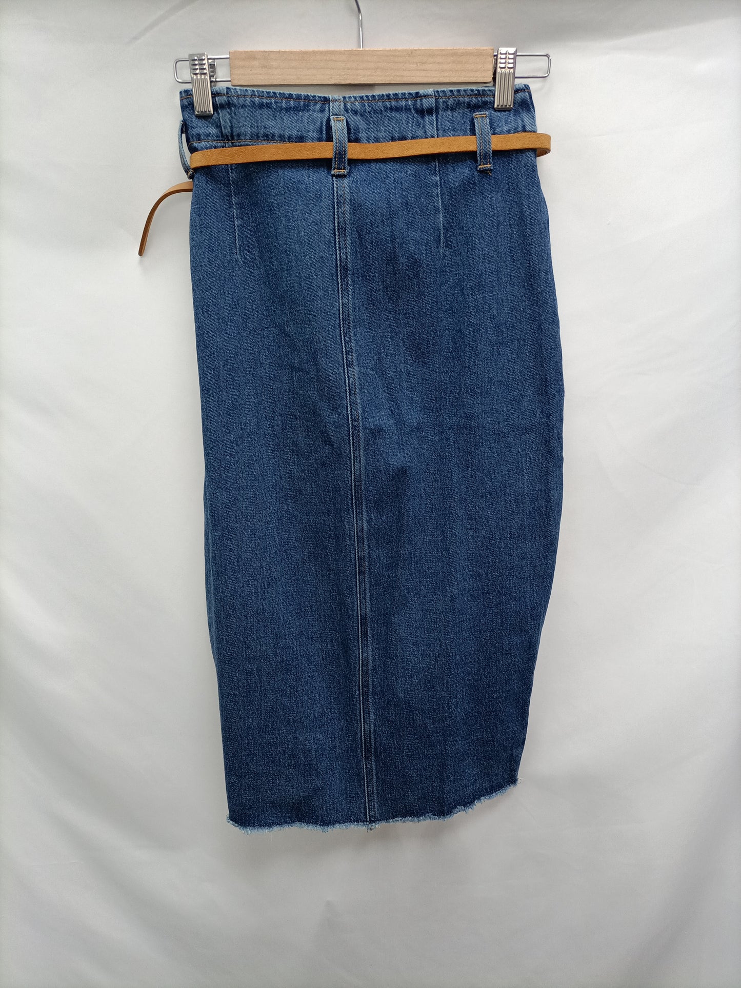 ZARA. Falda denim cremallera T.xs