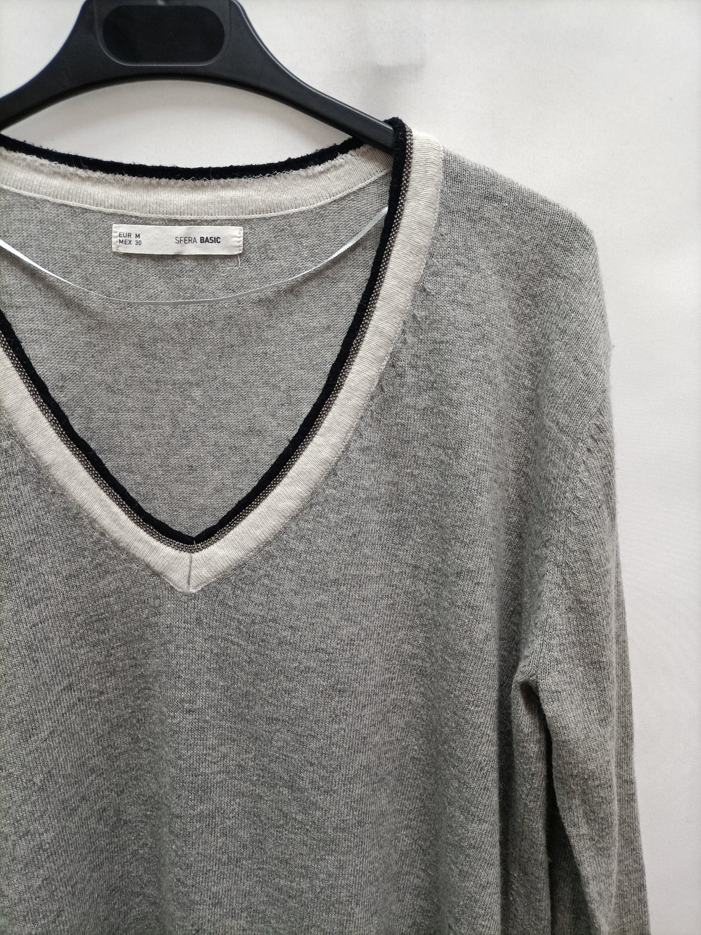 SFERA. Grey V-neck Tm sweater
