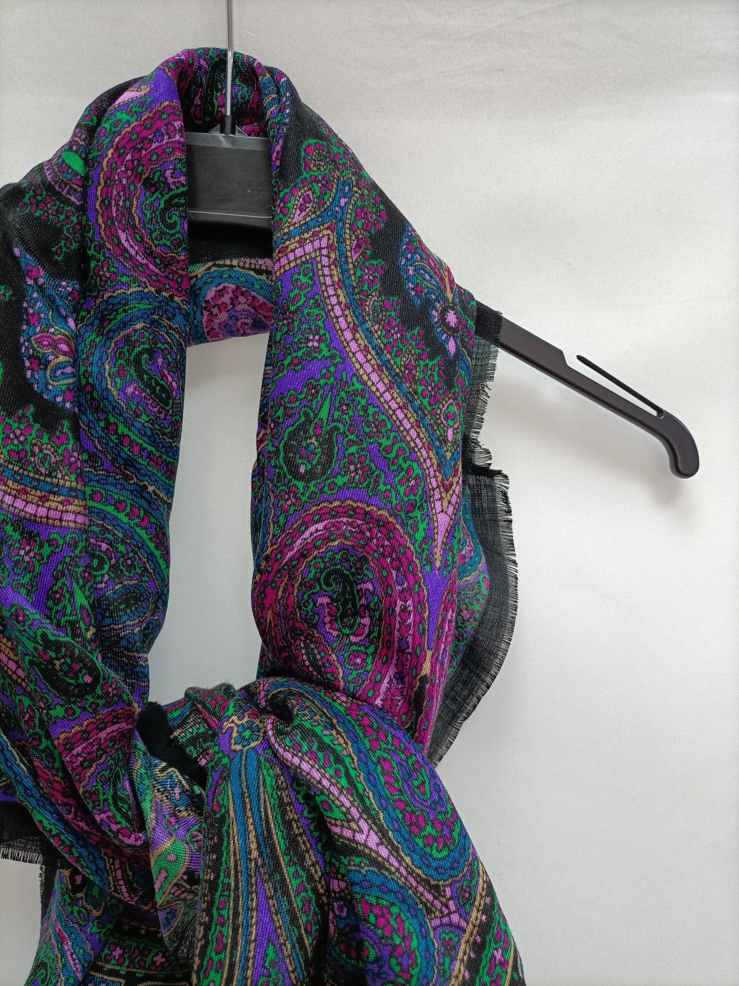 OTRAS. Fular amebas negro