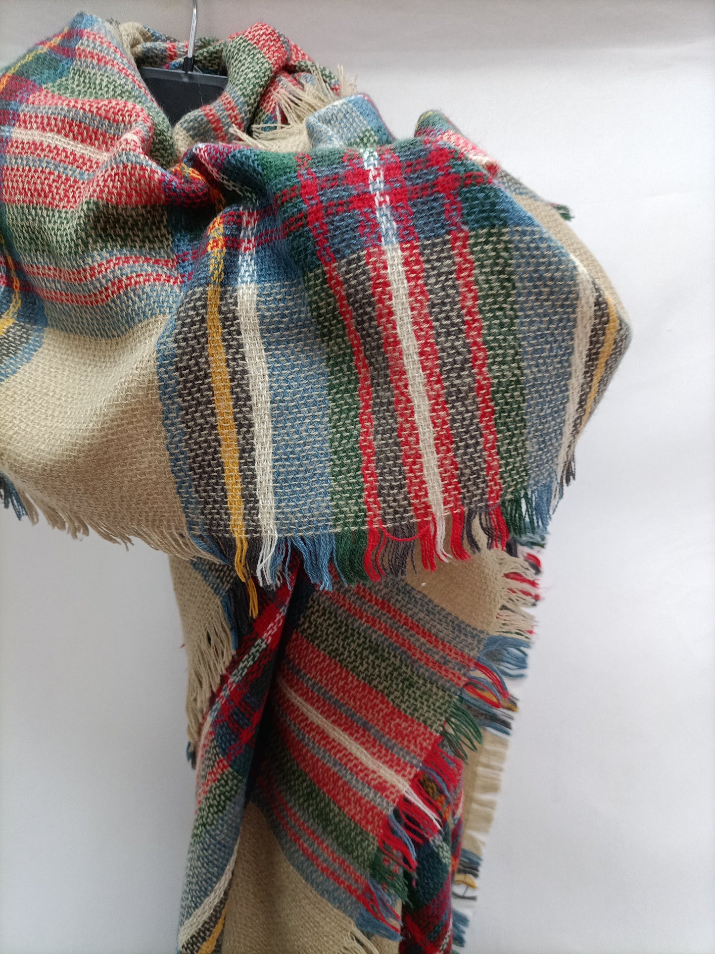 OTRAS. Bufanda beige cuadros