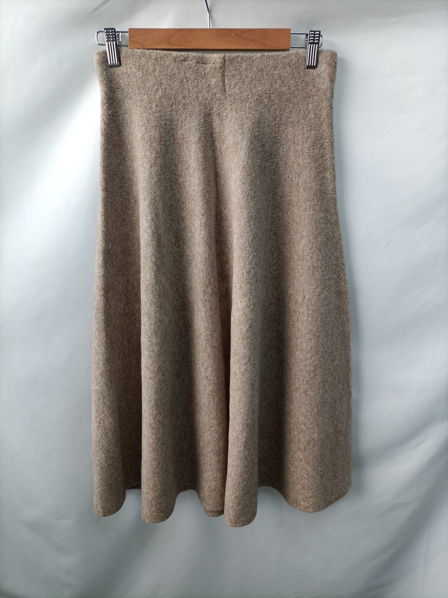 UNIQLO. Falda punto midi T.s