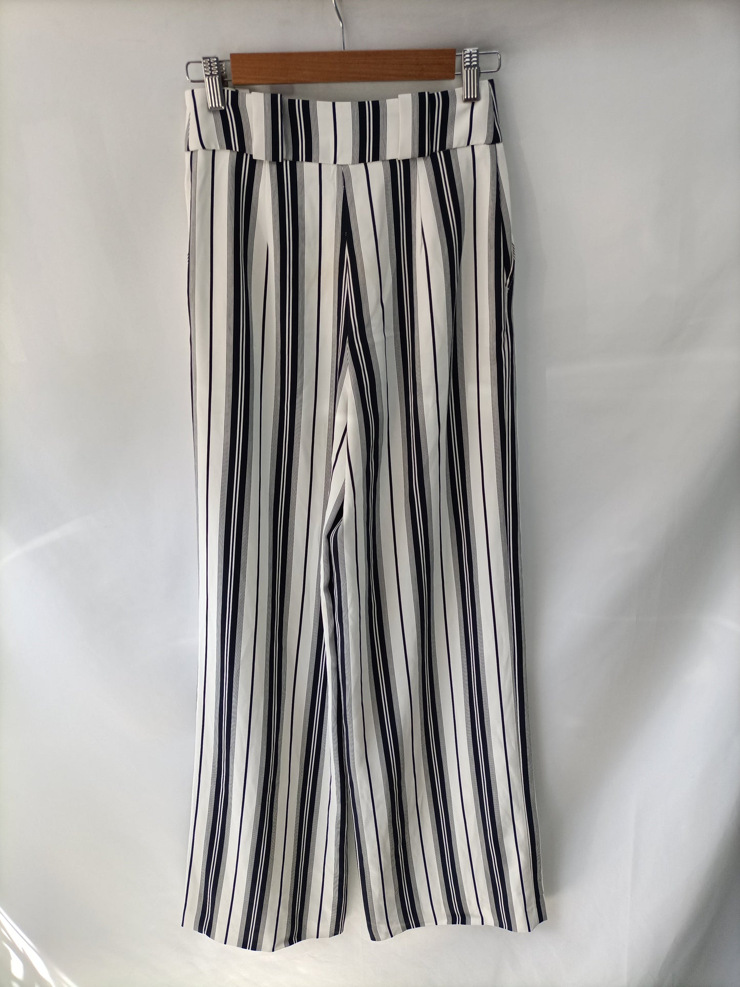 H&M. Striped palazzo pants S.34