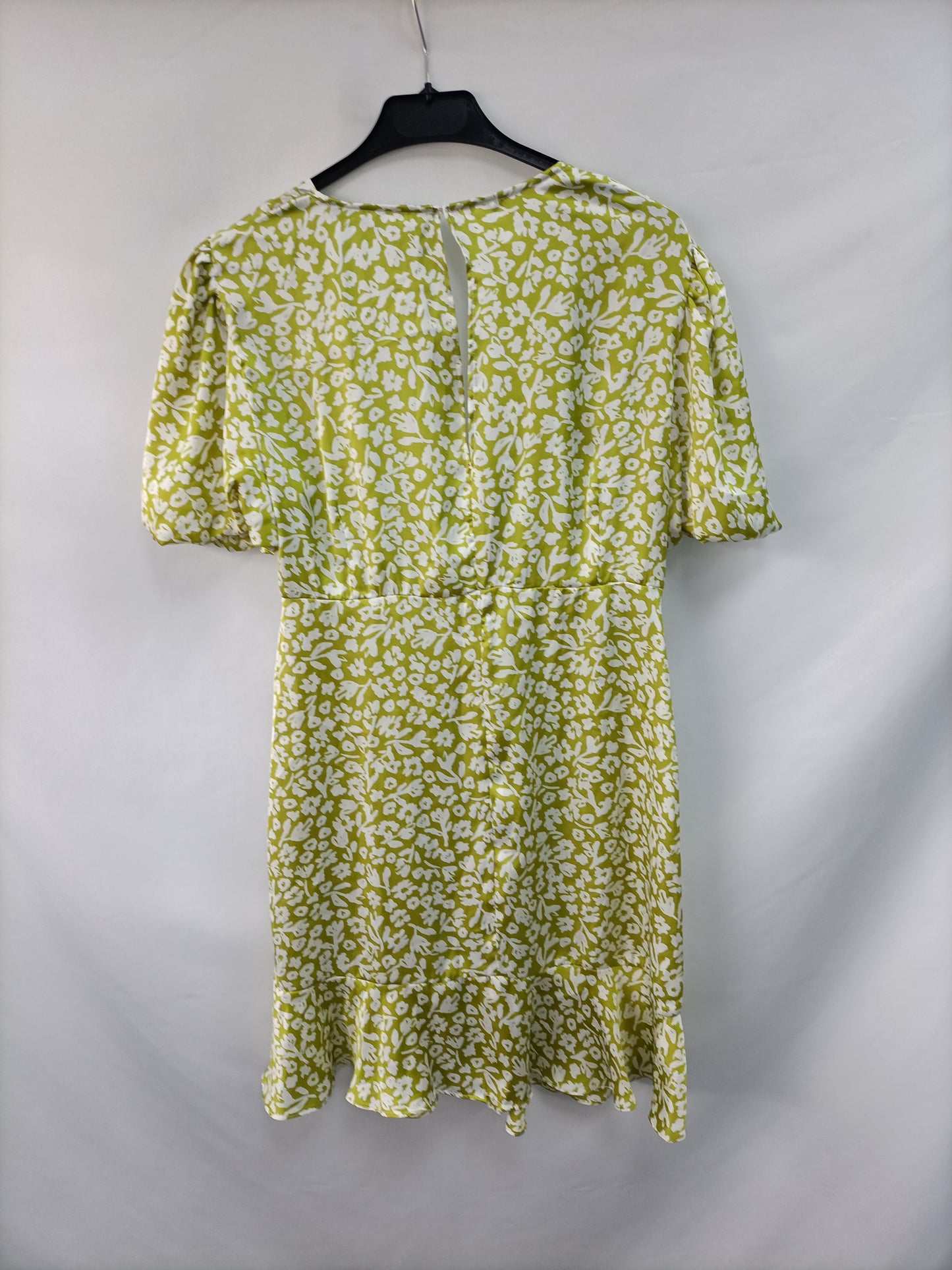 ZARA. Vestido verde flores T.l