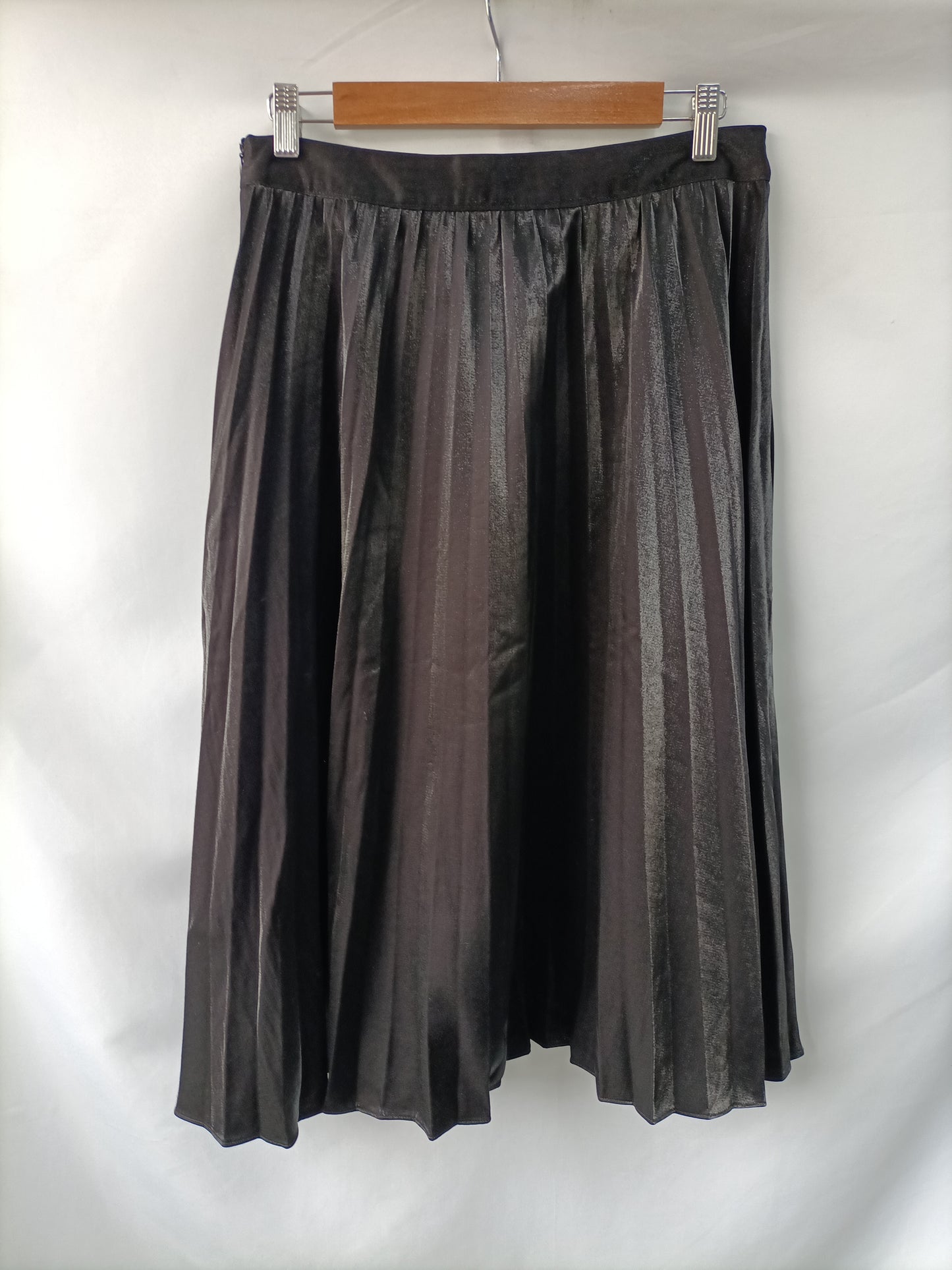 MADISON. Pleated skirt TL