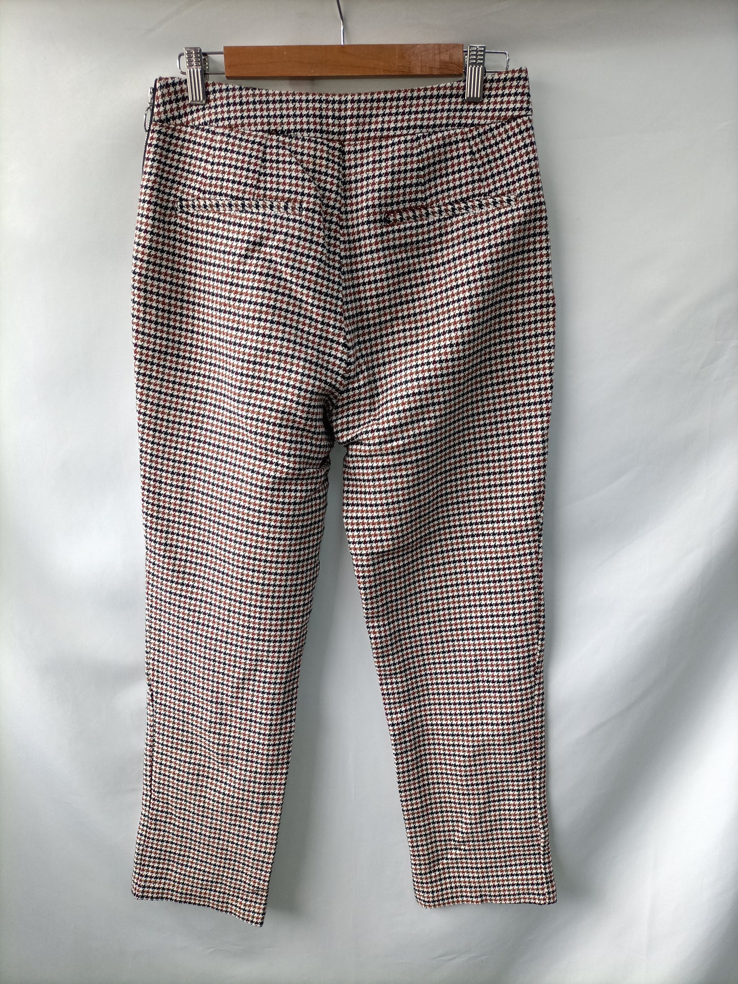 SFERA. Pantones pata de gallo T.36