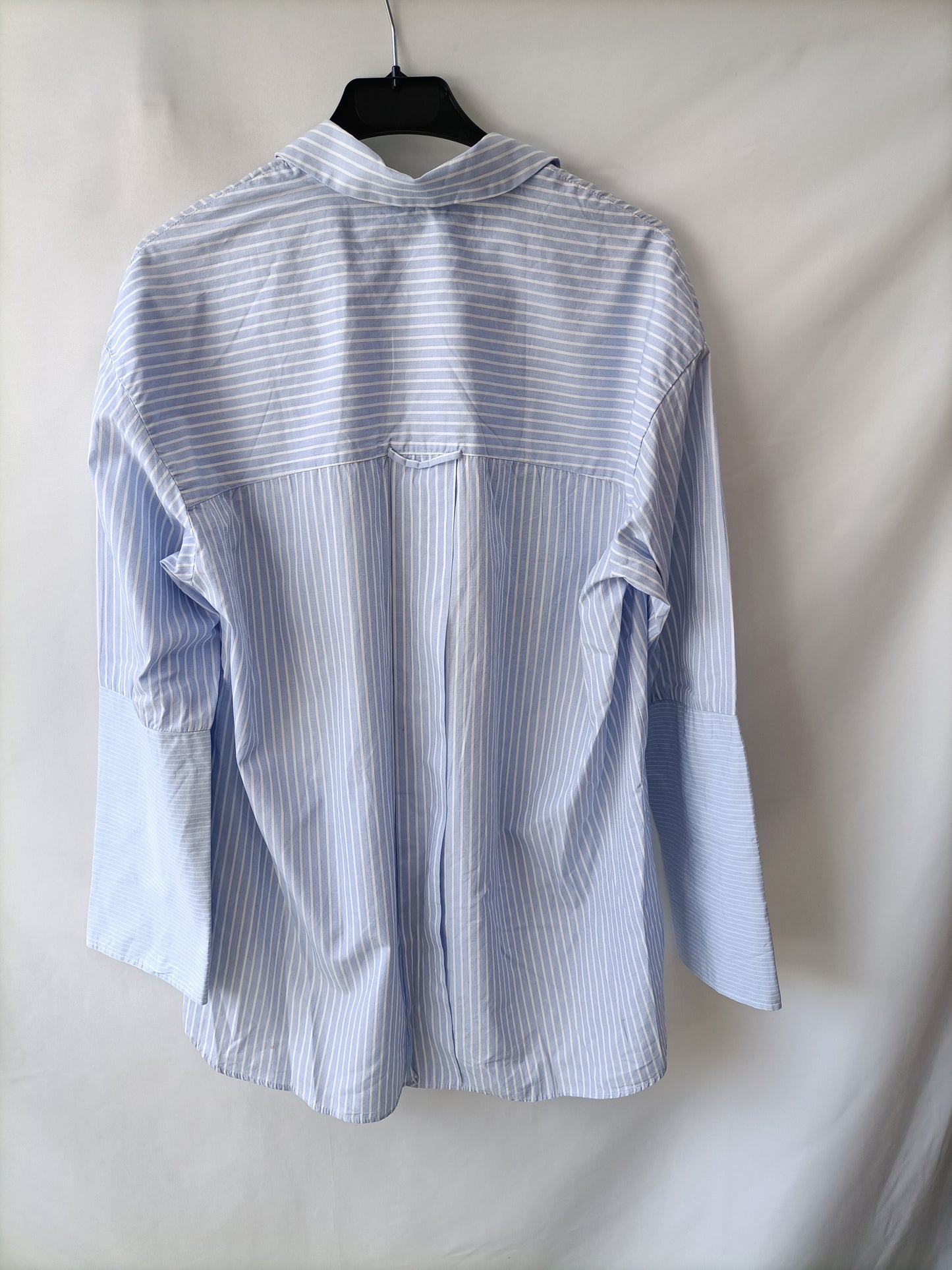 ZARA. Camisa de rayas T.xs