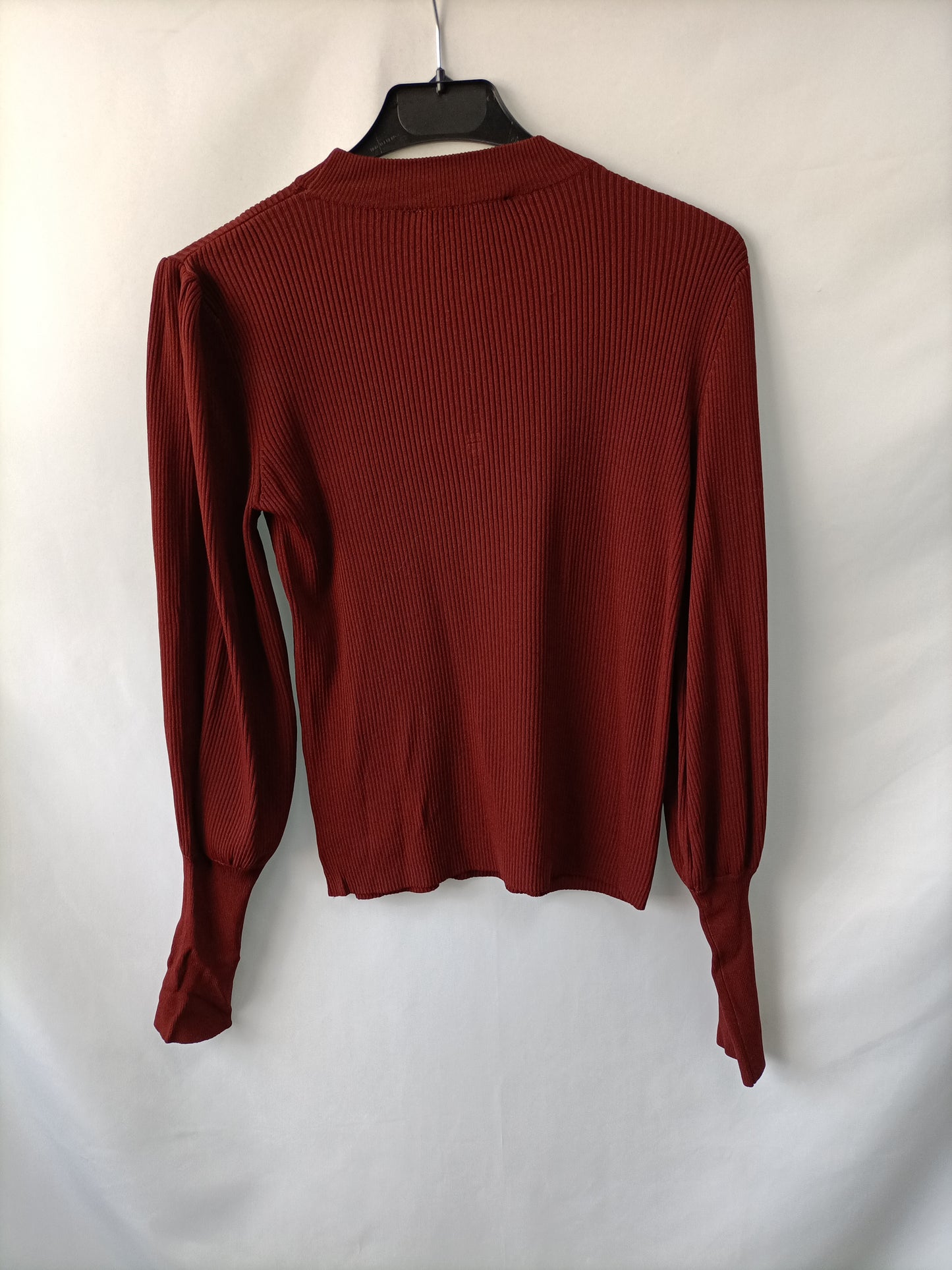 ZARA. Top marrón canalé T.s