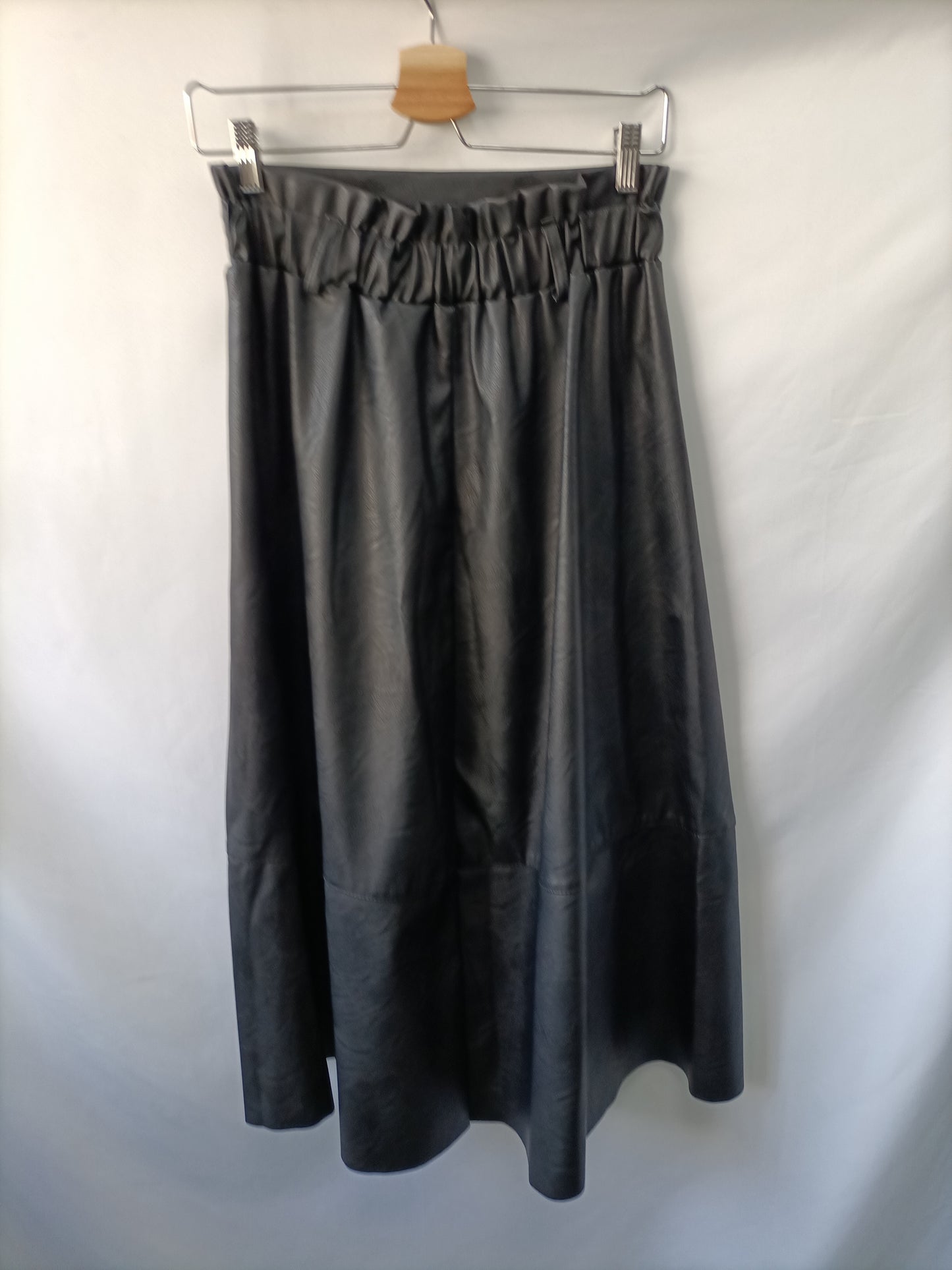 OTRAS. Falda midi polipiel T.U(s)