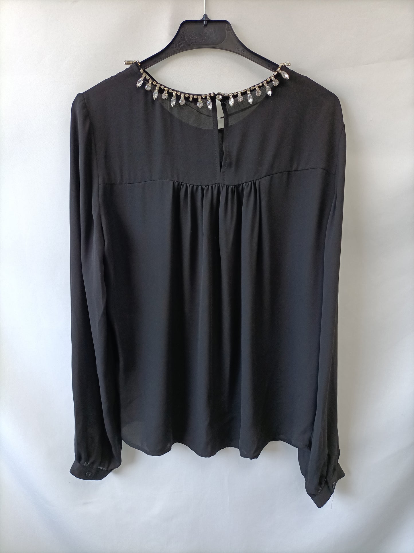 PRIMARK.Blouse with rhinestone collar, size 40 (tare)