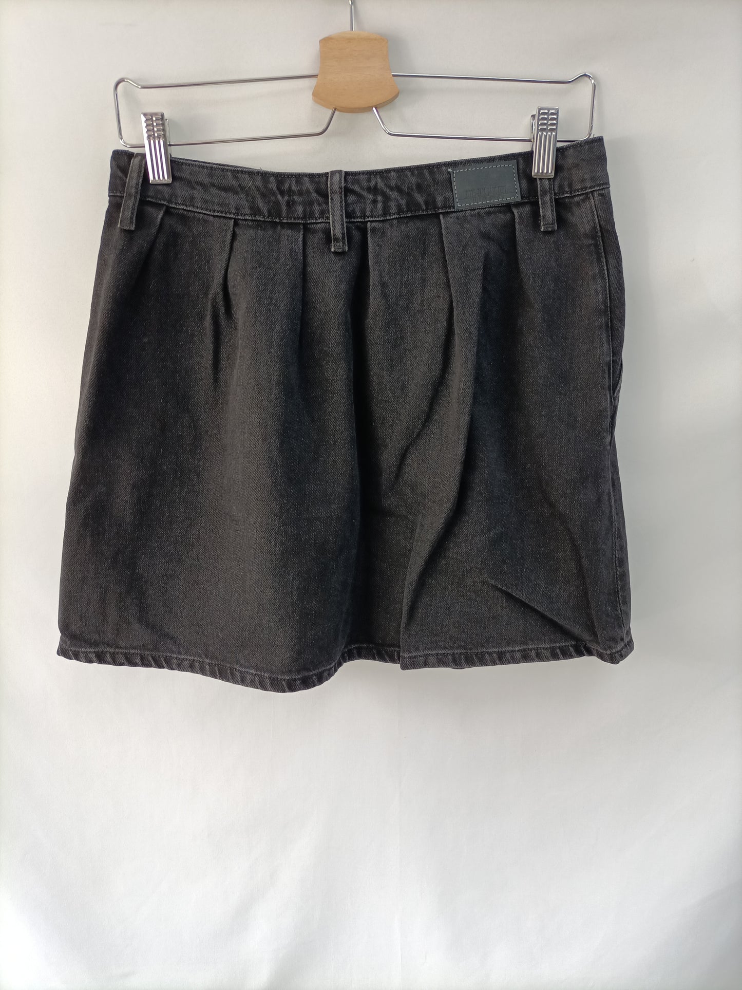 ZARA. Tm Buttoned Denim Skirt