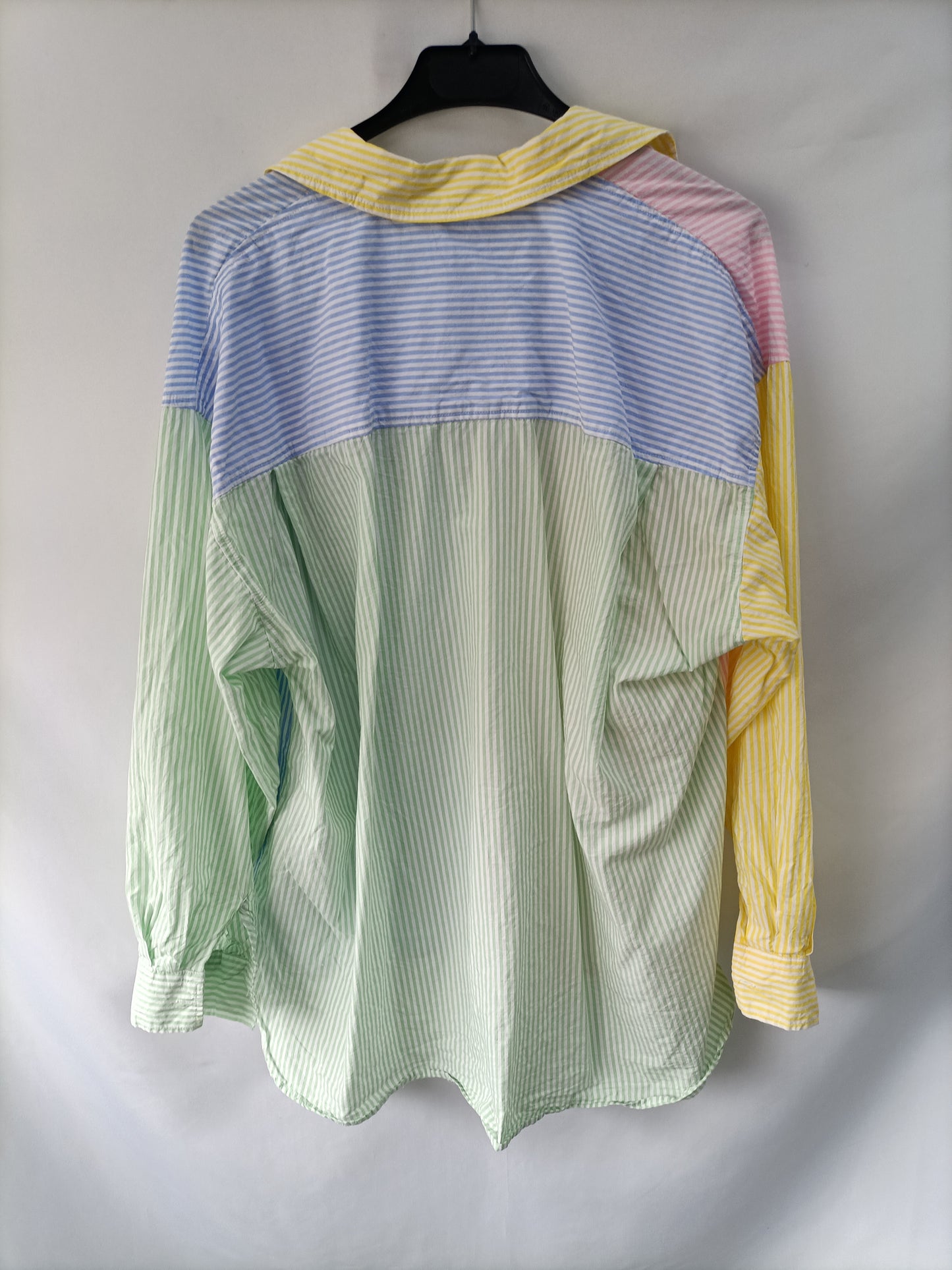 STRADIVARIUS. Oversized striped shirt T.S