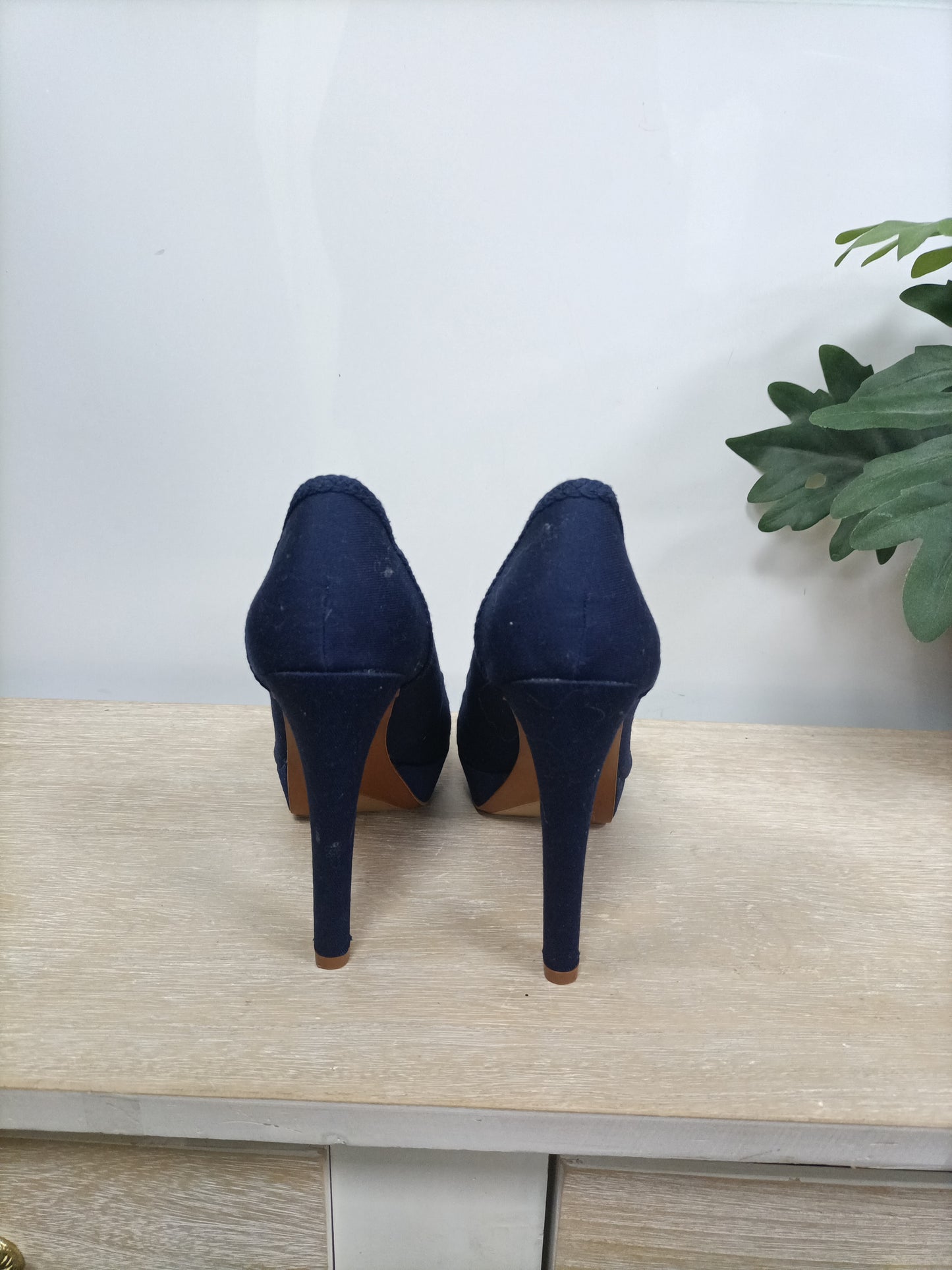 STRADIVARIUS.Tacones azules plataforma T.38
