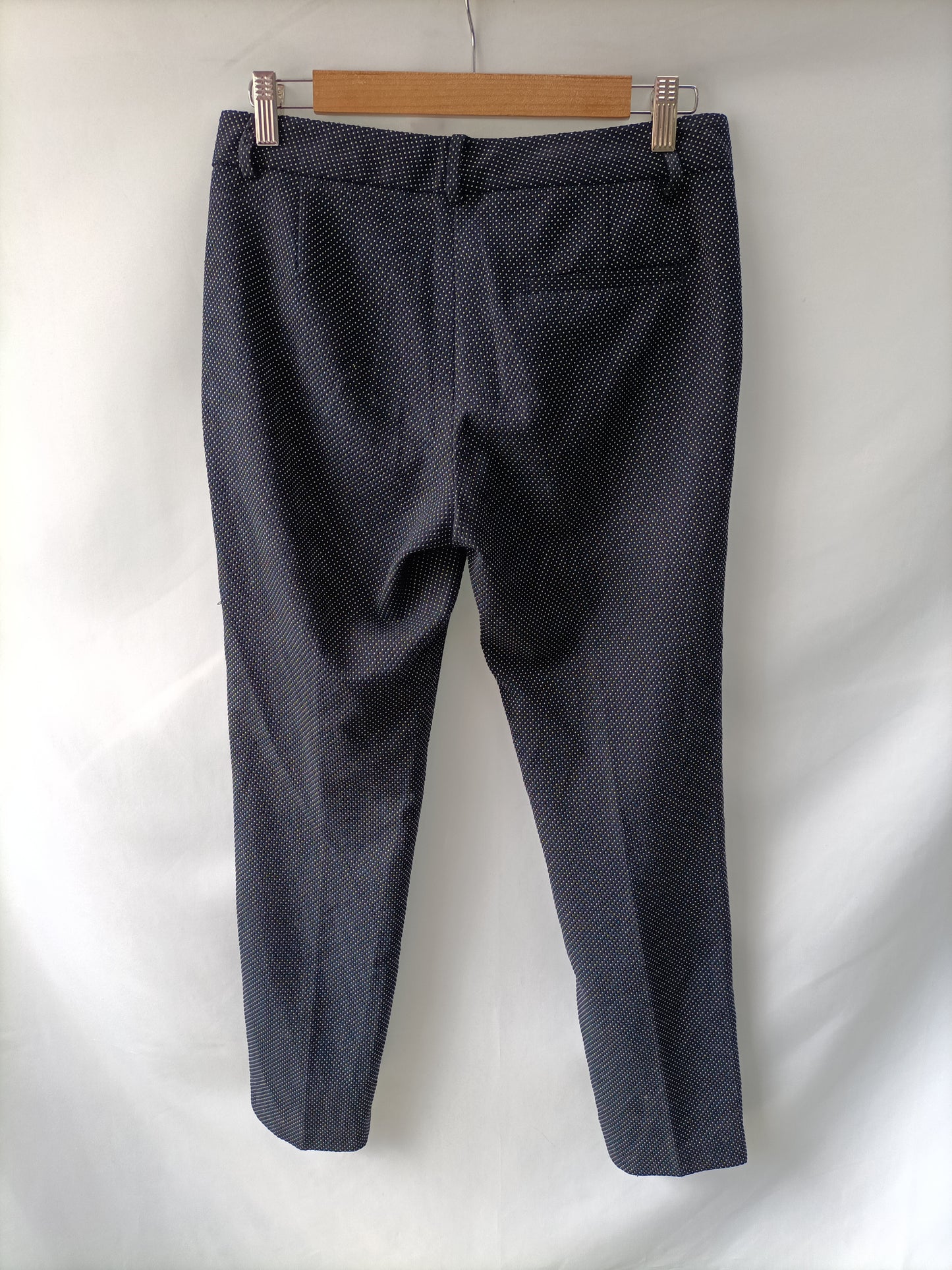 ZARA.Pantalones T.36