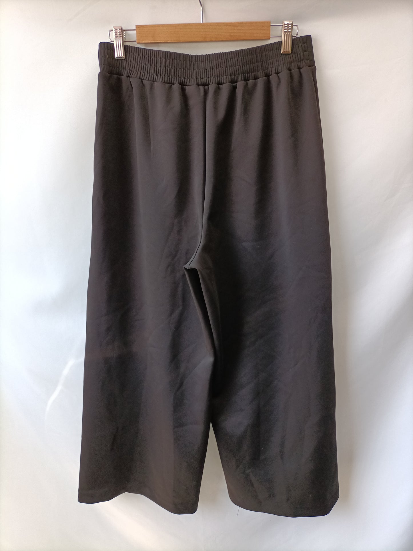 ZARA. pantalon negro ancho de vestir T. L