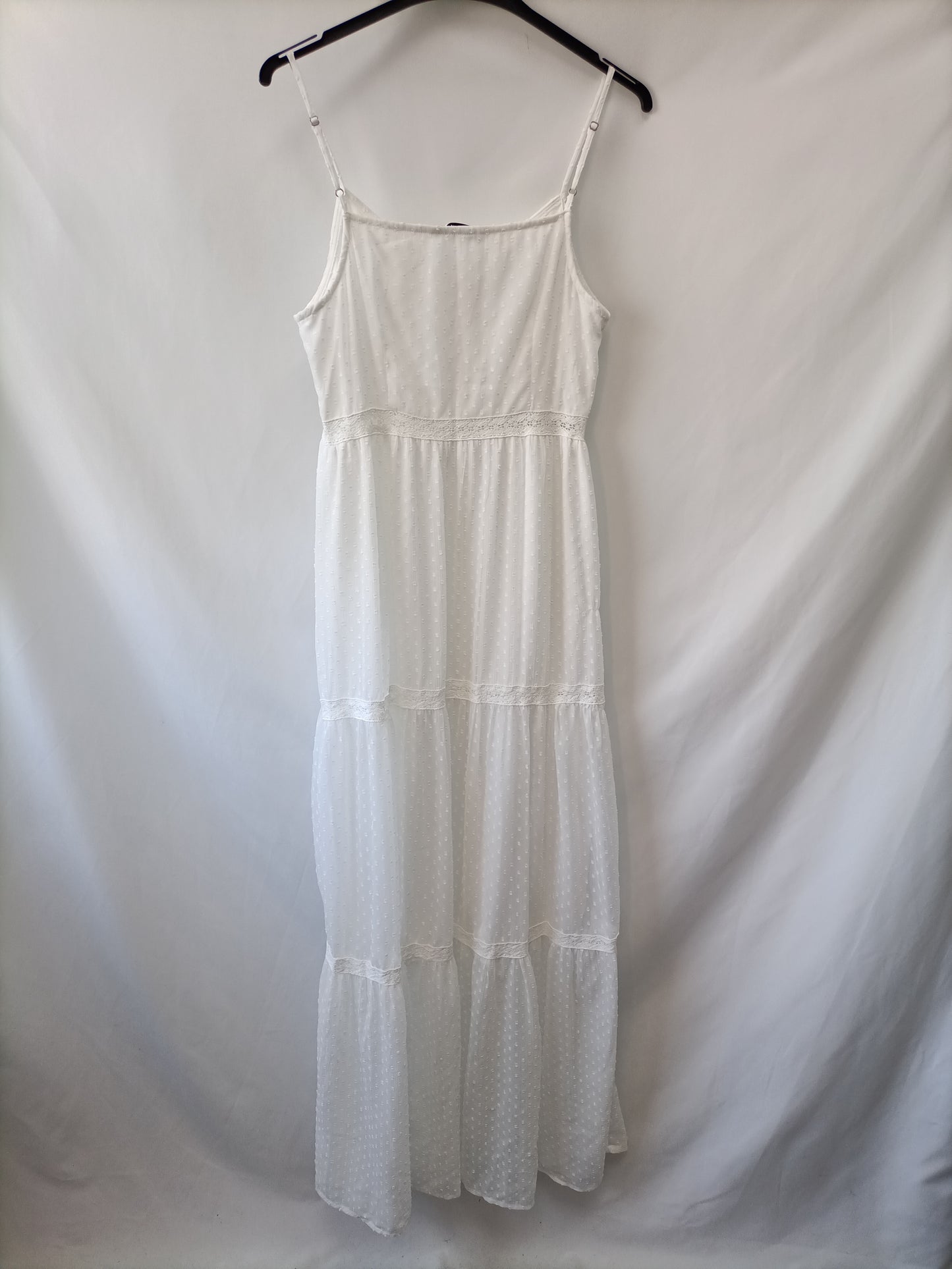 STRADIVARIUS. Vestido largo plumeti. T.m