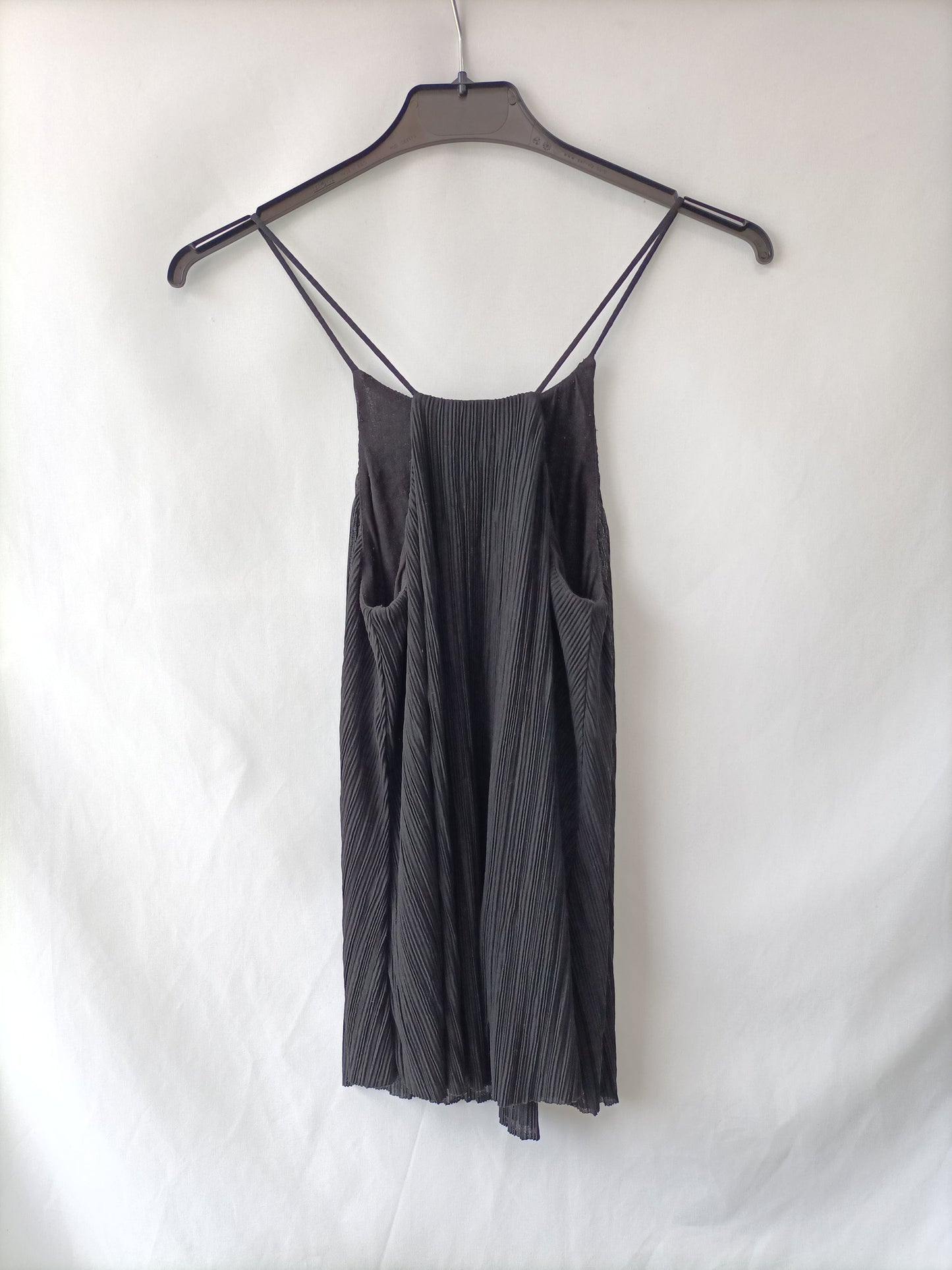 PIMKIE. Top negro plisado T.s