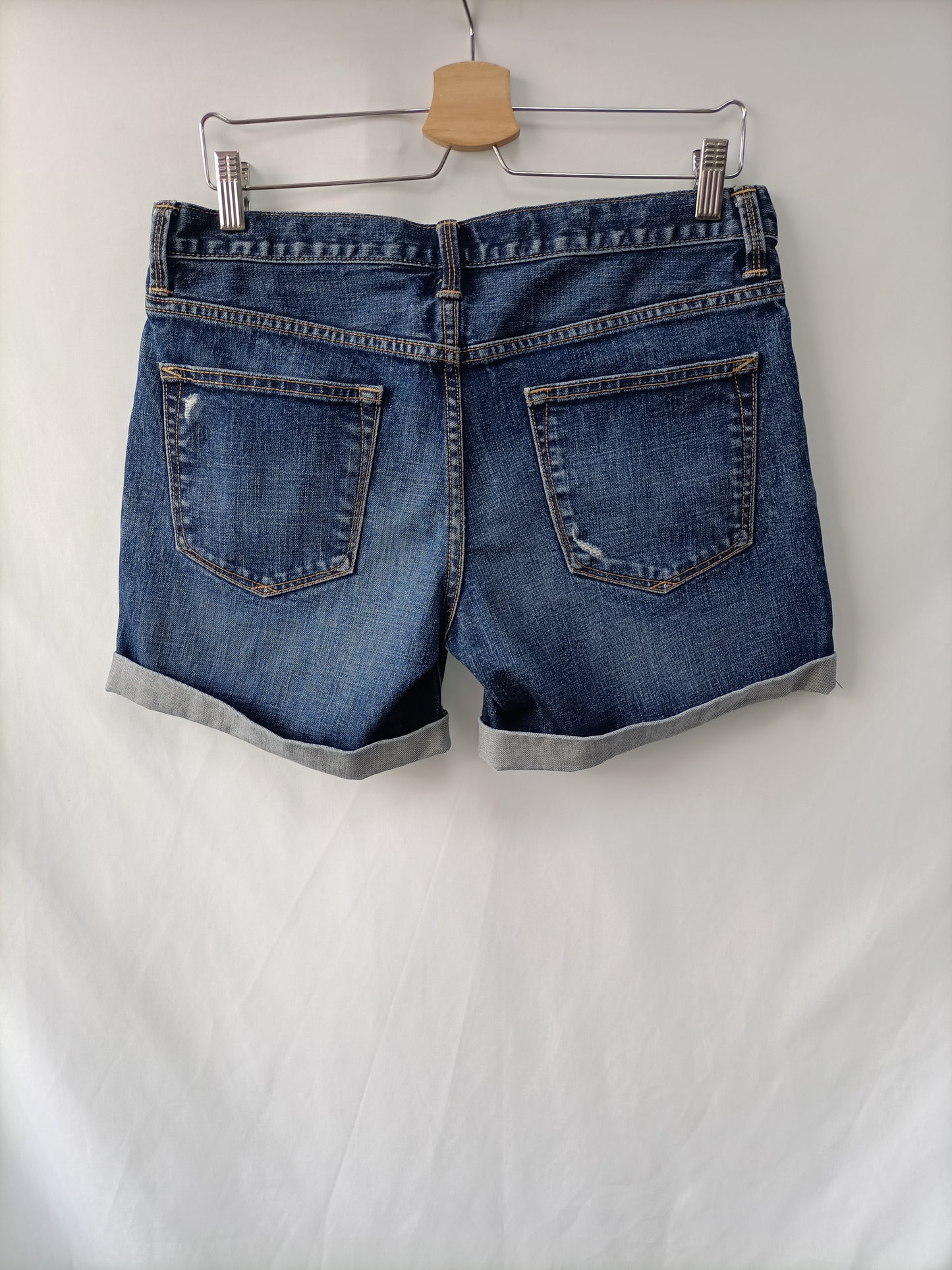 GAP. Shorts denim desgastados T.28 (42)