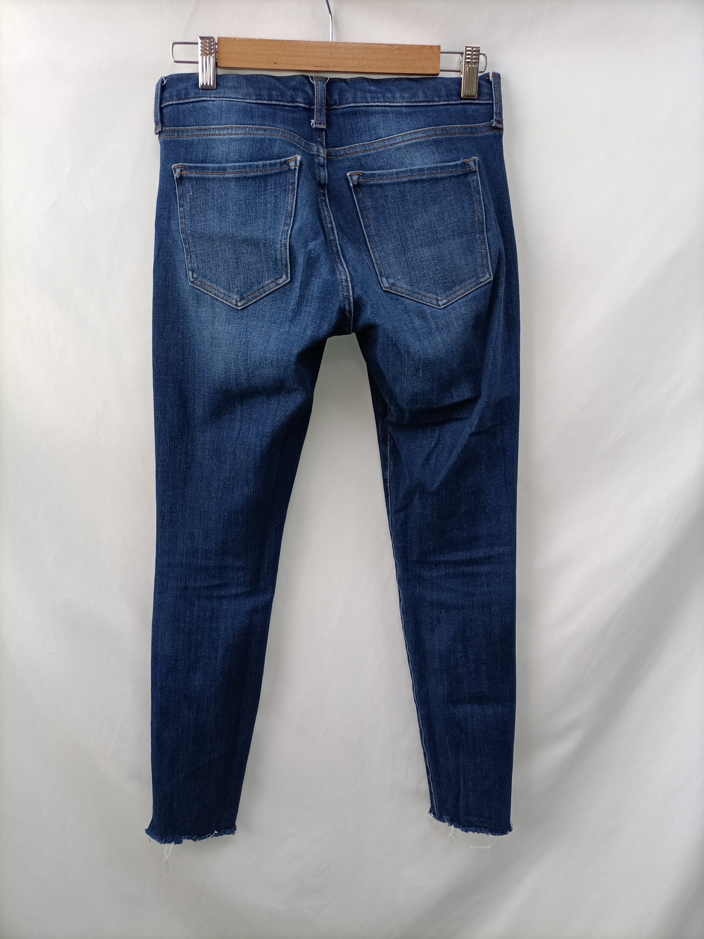 BANANA REPUBLIC. Ripped denim pants S.26(36)