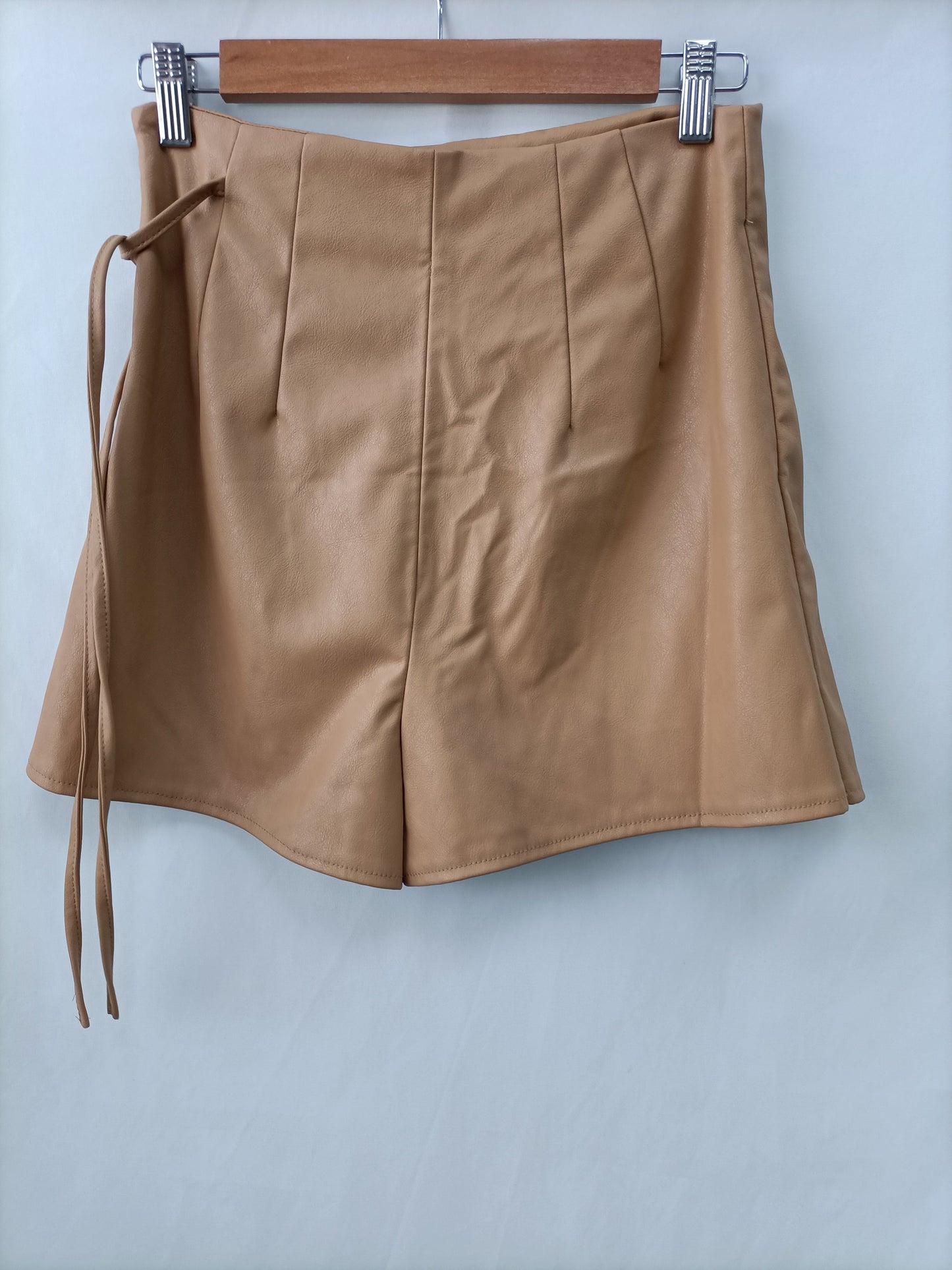 ZARA. Falda pantalón polipiel T.