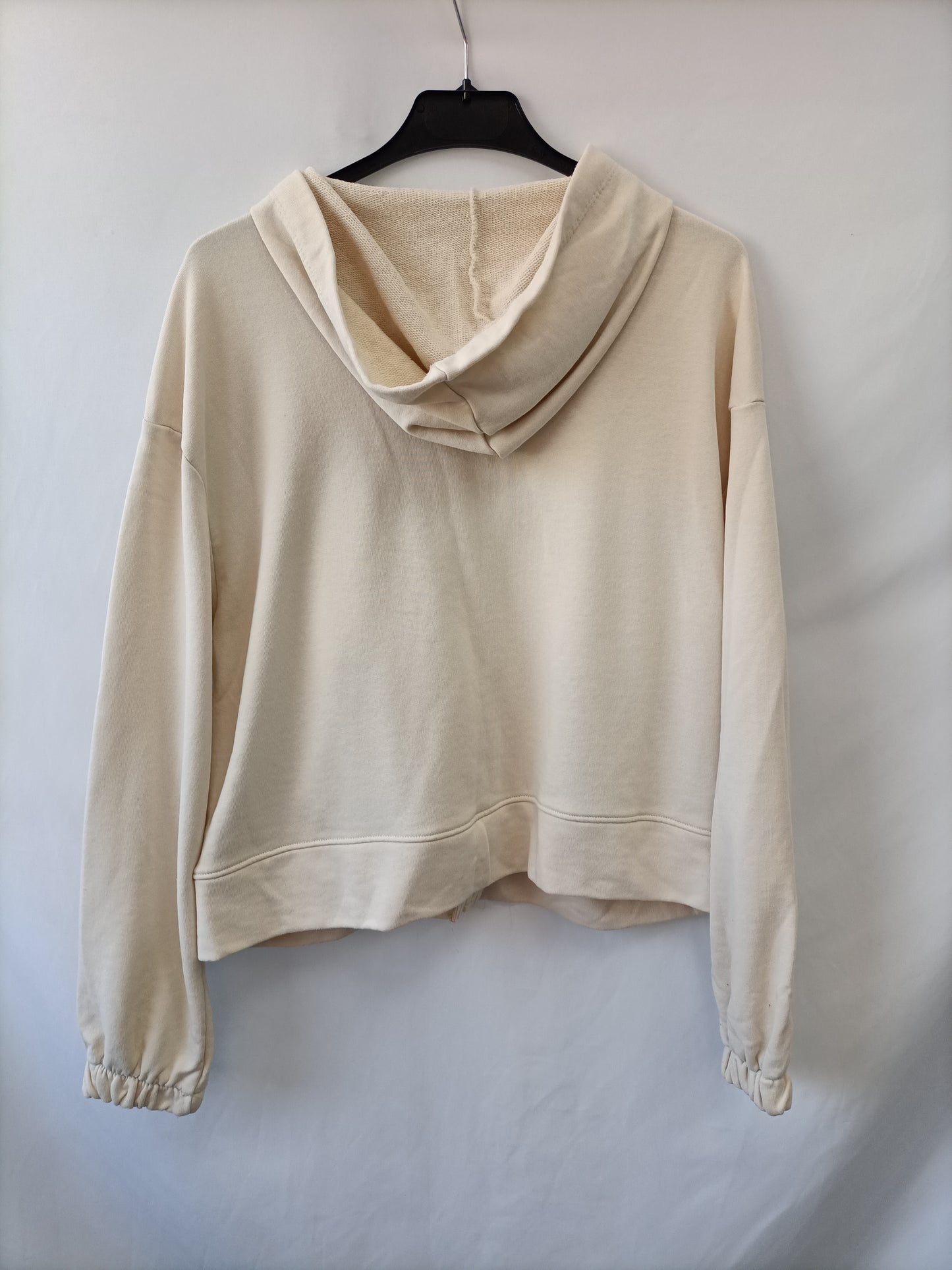 STRADIVARIUS. Sudadera beige fina T.m