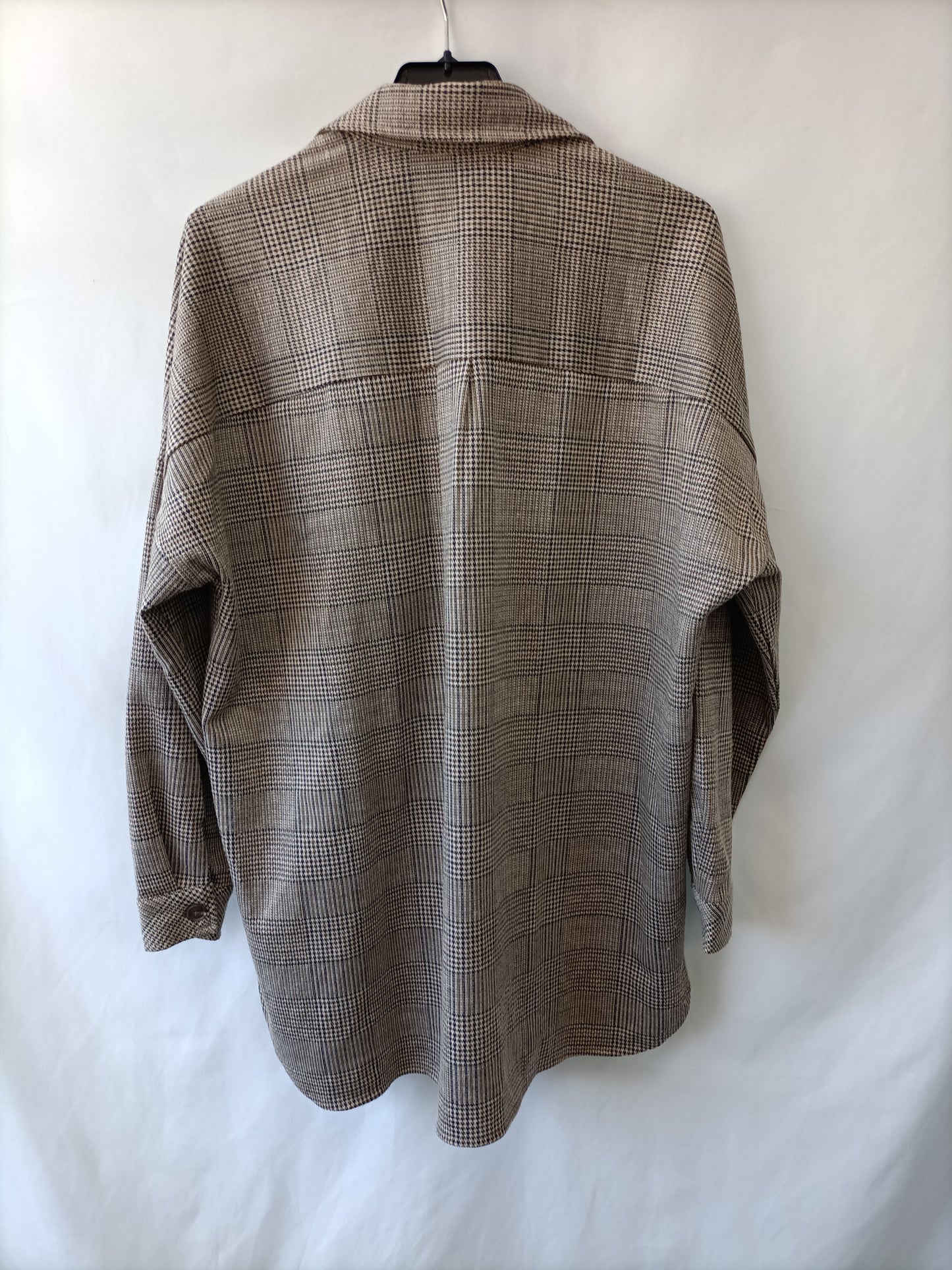 STRADIVARIUS. Sobrecamisa Pata de gallo T.s