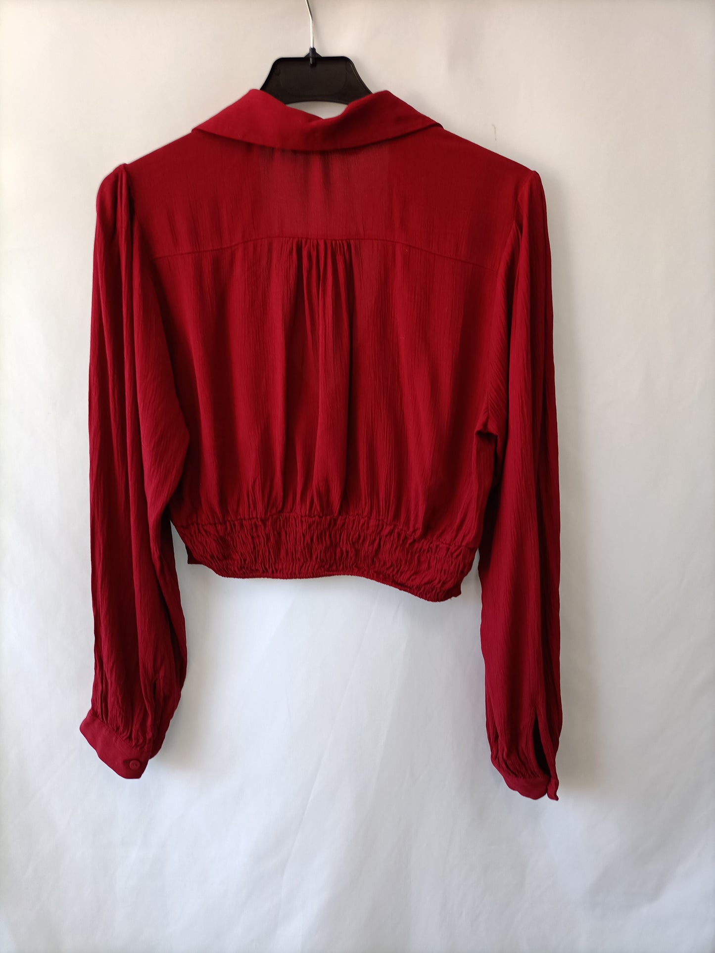 ZARA. Top burdeos fluido T.s